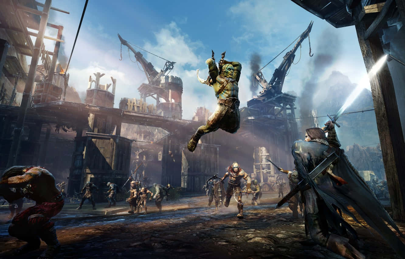 Shadow Of Mordor 桌布 壁紙 — 一個綠色皮膚的獸人在破舊的工業城鎮中，於混亂的戰鬥中揮劍躍起。