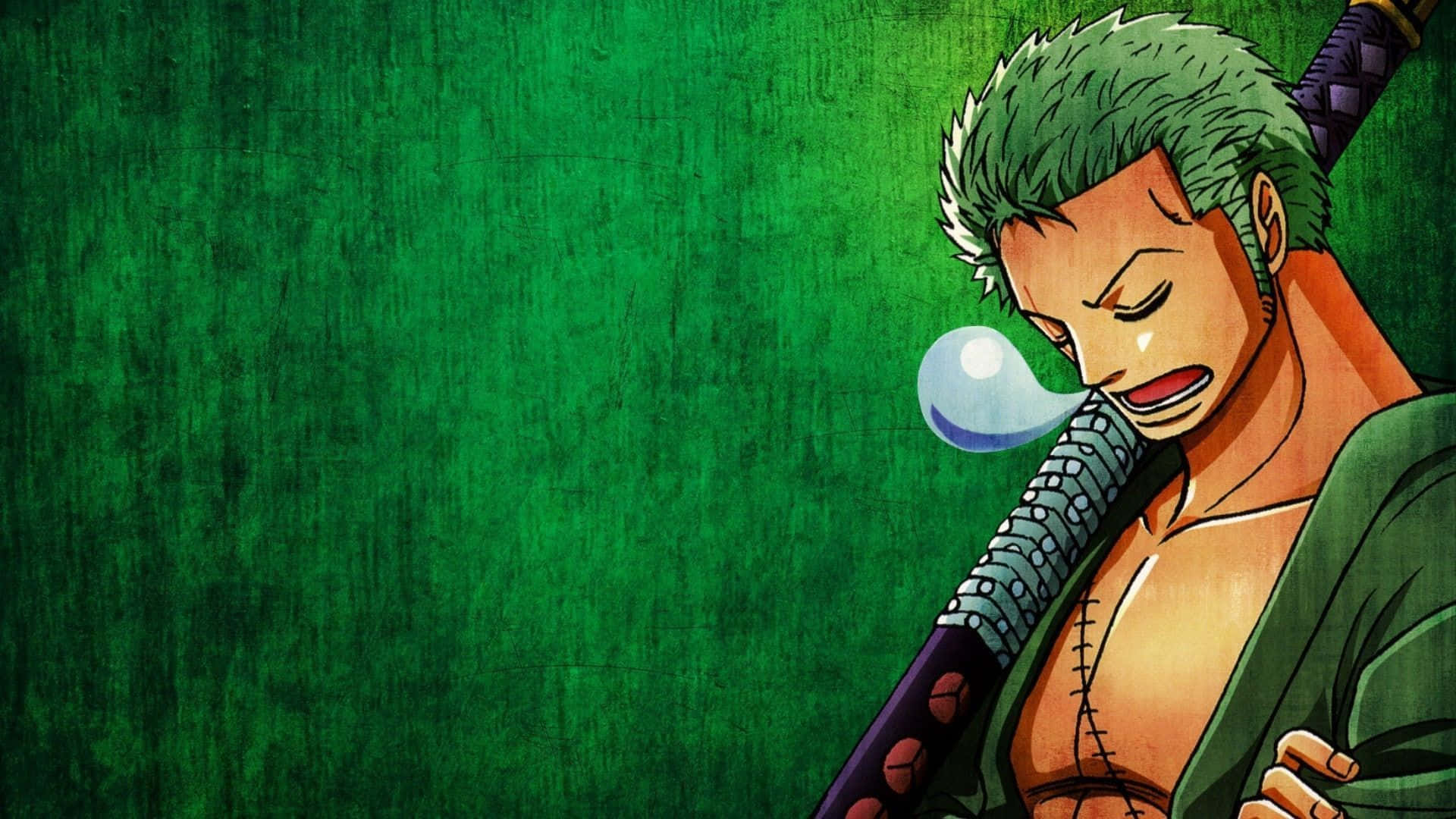 One Piece Anime 桌布 壁紙 — 一個綠髮動漫戰士肩上扛著劍，在帶紋理的綠色背景前吹泡泡。