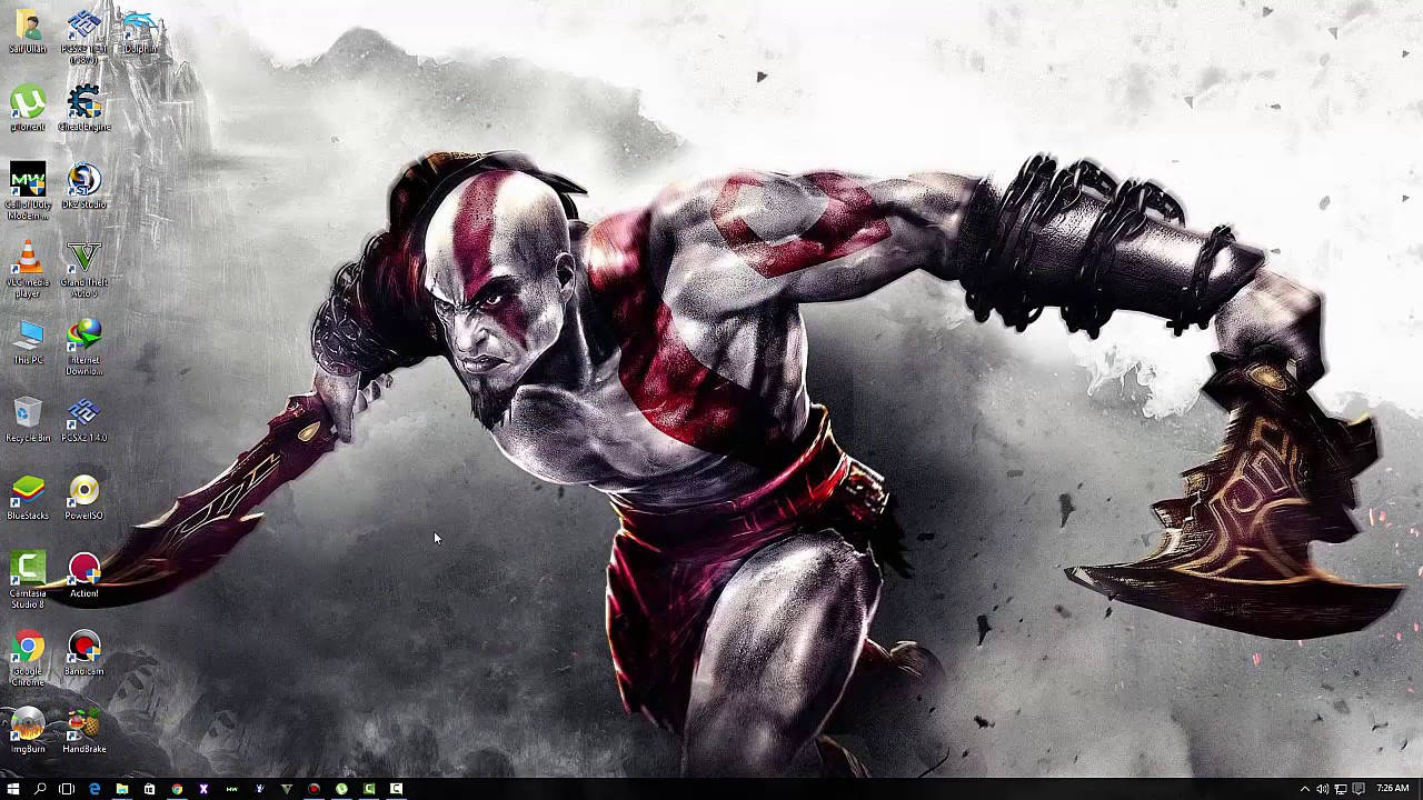 1280x720 Gaming 桌布 壁紙 — 一個肌肉發達、帶有紅色標記的戰士，在霧氣繚繞的山景背景下，揮舞著兩把華麗的斧頭向前衝鋒。