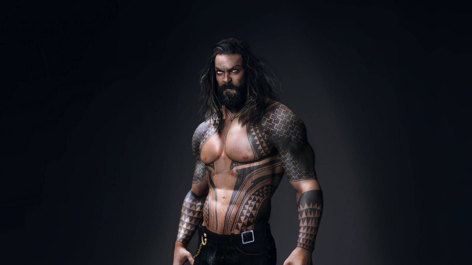 Tattoo 桌布 壁紙 — 一個肌肉發達、長黑髮、帶有複雜部落紋身的男人站在深色漸變背景前。