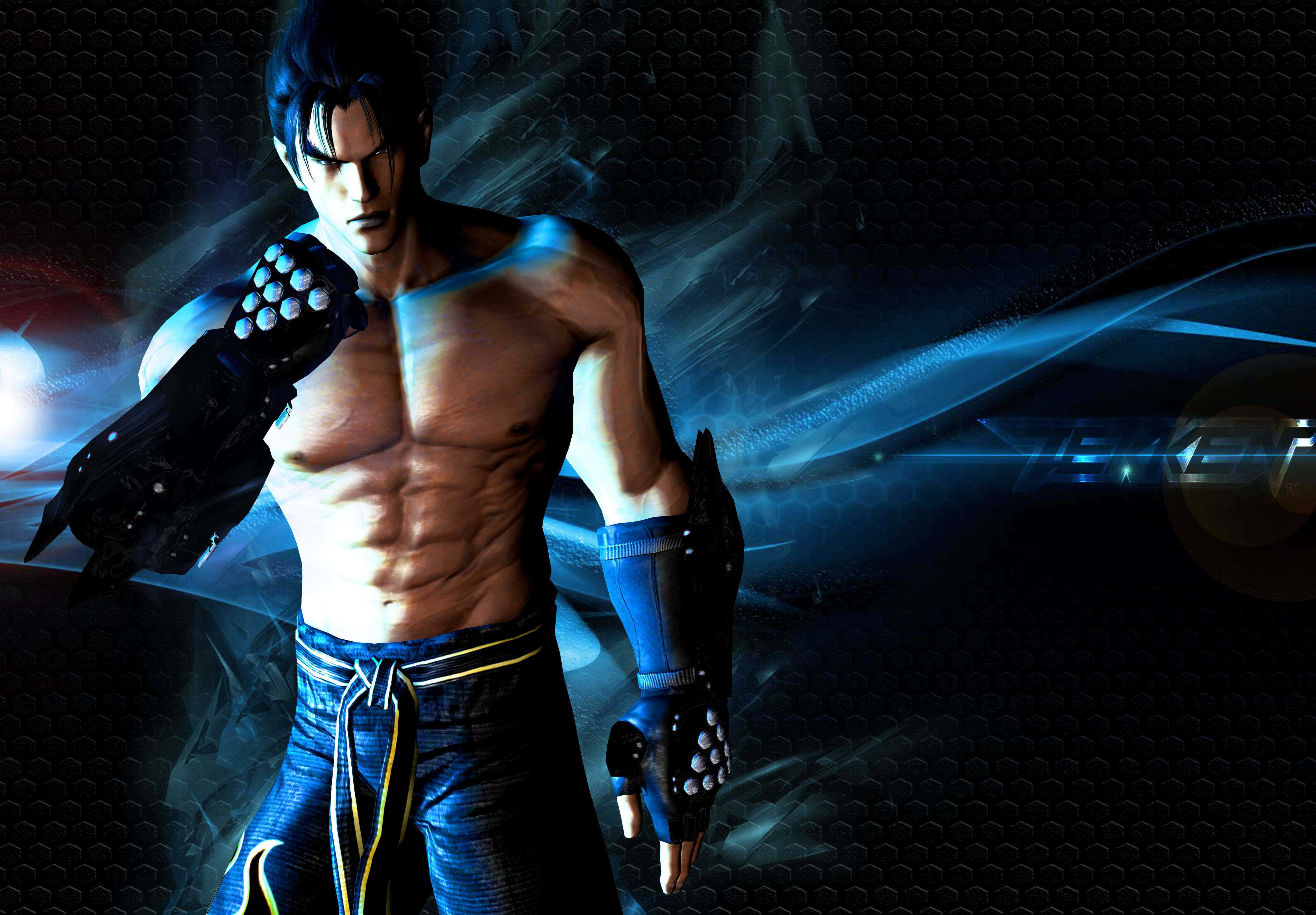Tekken Characters 桌布 壁紙 — 一個肌肉發達的動漫戰士，帶有發光的藍色點綴，在帶有能量條紋的深色六邊形背景前擺出動態姿勢。