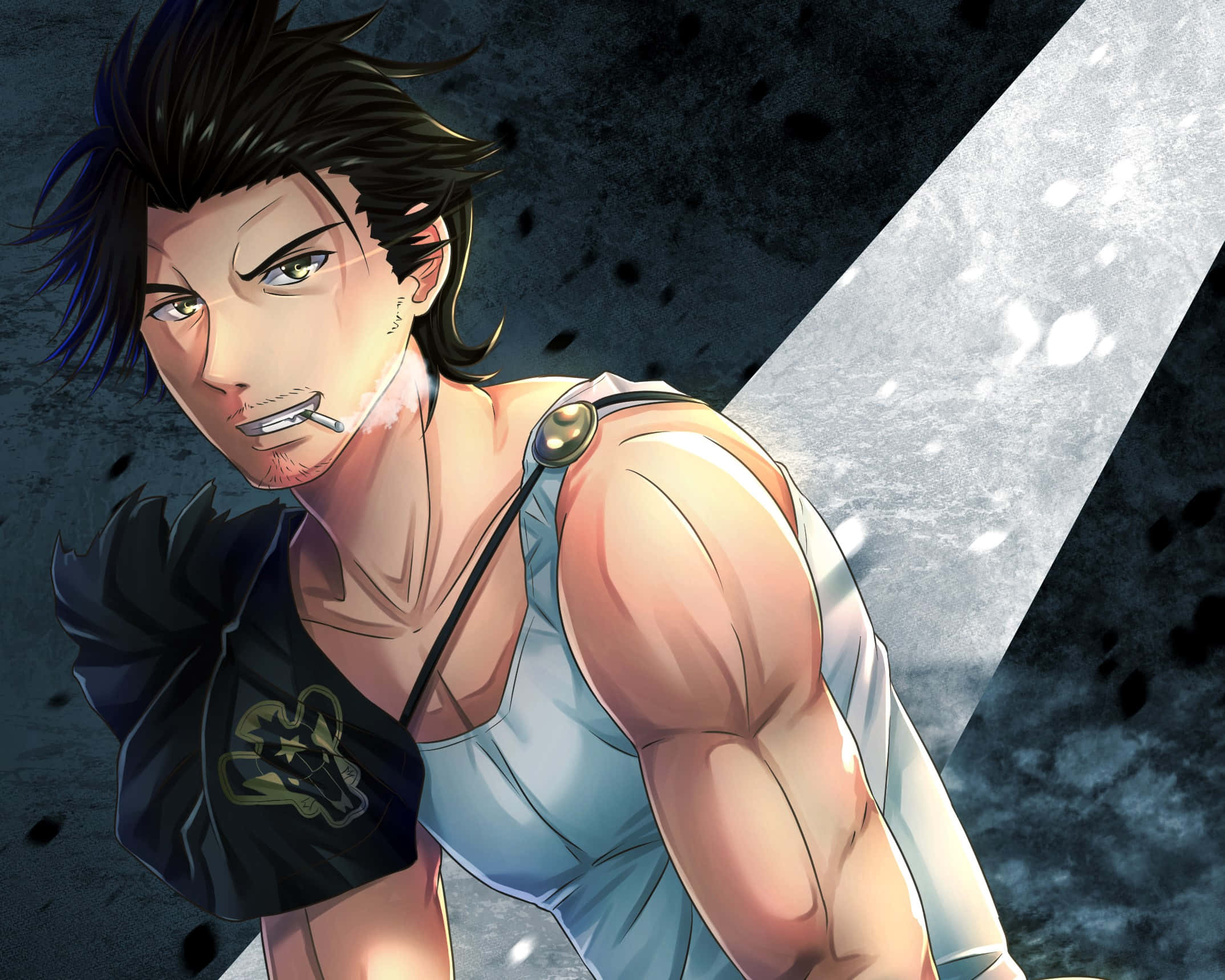 Black Clover Yami 桌布 壁紙 — 一個肌肉發達的動漫男人，黑髮綠眼，在戲劇性的聚光燈下叼著煙冷笑。