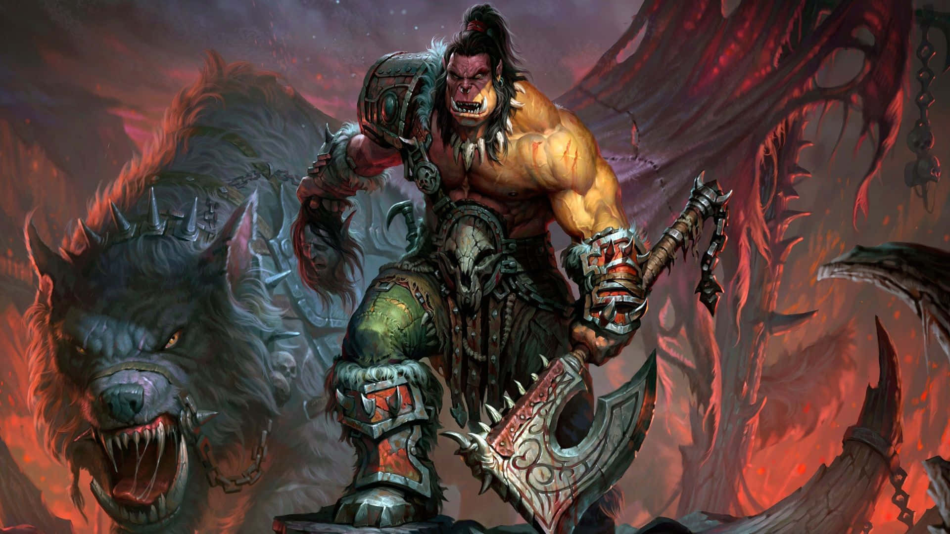 World Of Warcraft Races 桌布 壁紙 — 一個肌肉發達的獸人戰士手持帶刺戰斧，挑釁地站在一隻咆哮的狼旁邊，背景是火紅和黑暗的暴風雨。