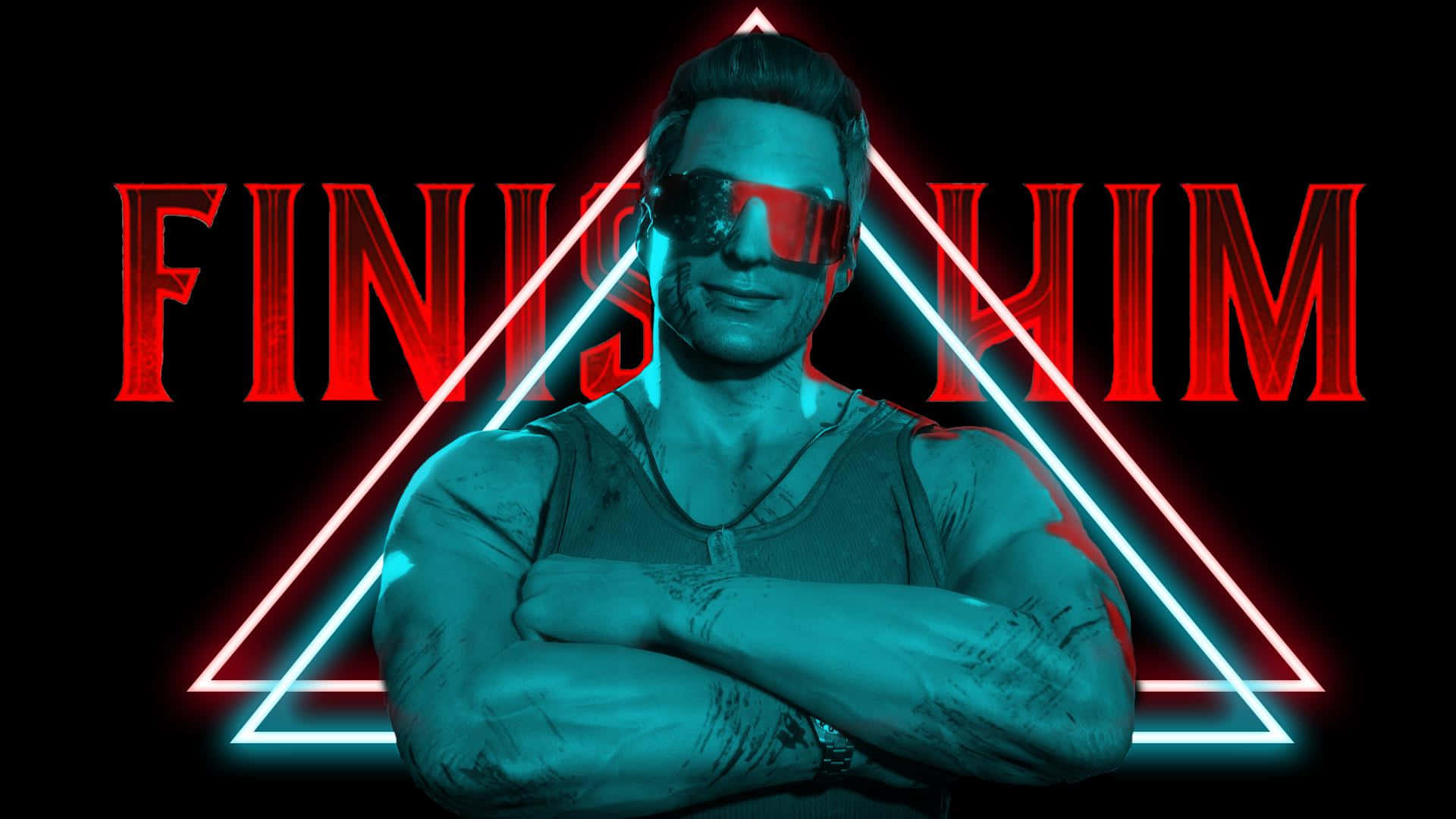 Johnny Cage 桌布 壁紙 — 一個肌肉發達的男人戴著紅色太陽眼鏡，自信地交叉雙臂站在發光的霓虹三角形和粗體紅色文字「FINISH HIM」下方。