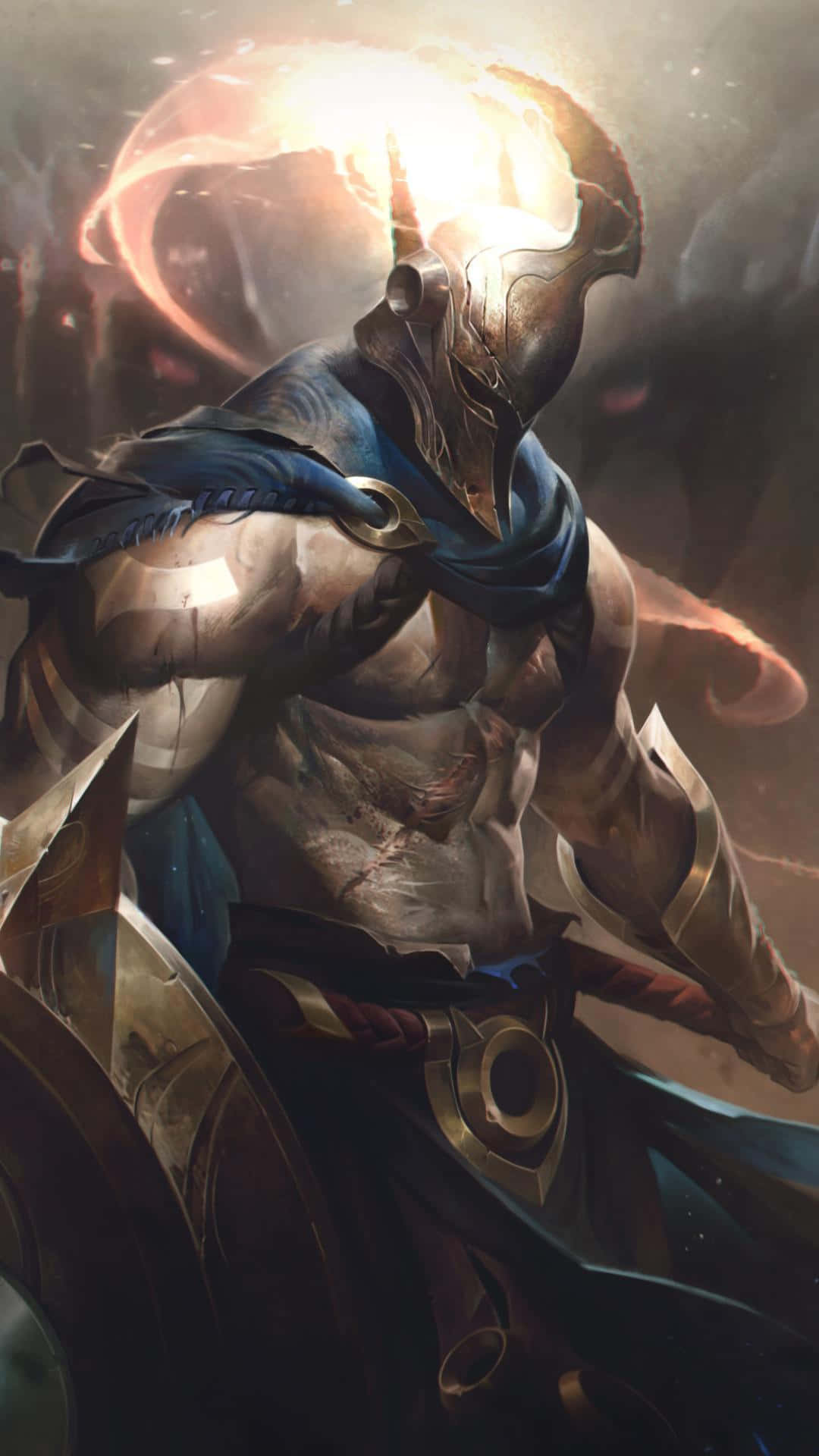 Android League Of Legends 桌布 壁紙 — 一個肌肉發達的裝甲戰士，戴著發光的角盔和藍色斗篷，站在戲劇性的燈光下。