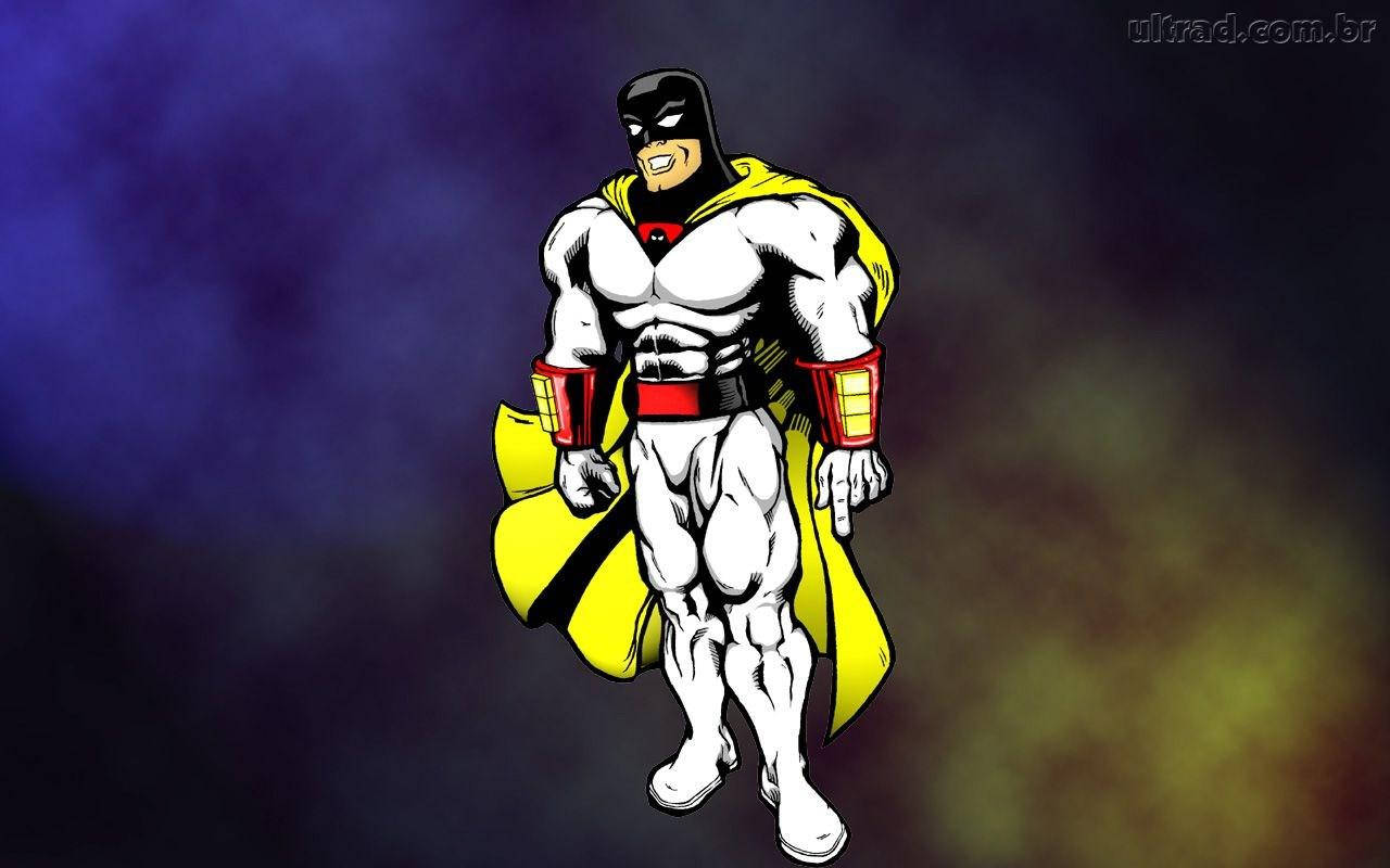 Space Ghost 桌布 壁紙 — 一個肌肉發達的超級英雄，身穿白色西裝、黃色斗篷和紅色點綴，自信地站在深紫色和黃色漸變背景前。