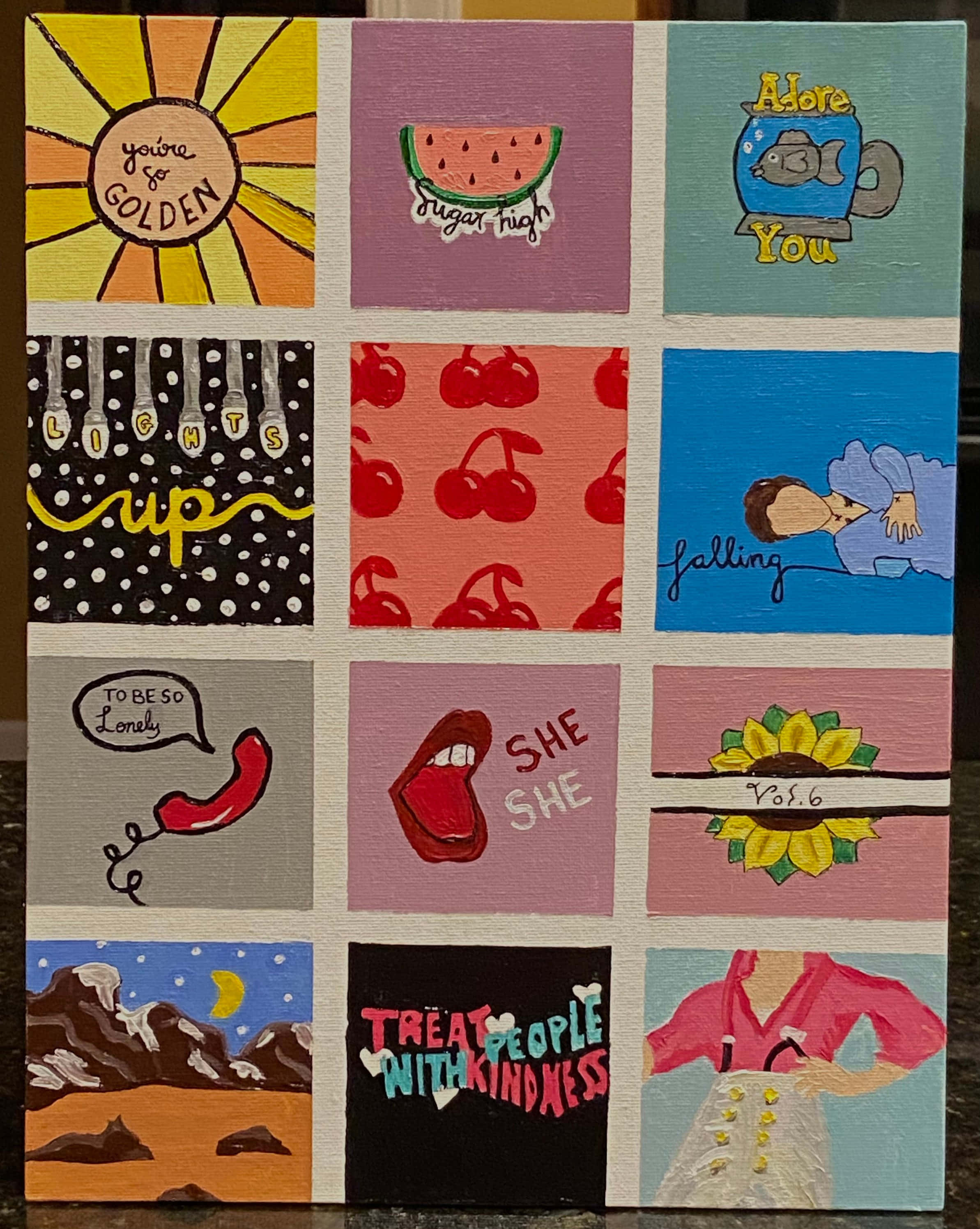 Harry Styles Album Cover 桌布 壁紙 — 一個色彩繽紛的網格，包含九幅手繪迷你畫布，每幅都有俏皮的插圖和振奮人心的短語，例如「you're so golden」和「treat people with kindness」。