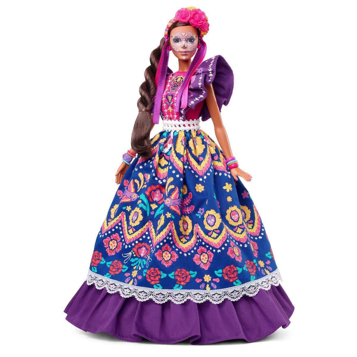 Dolls 桌布 壁紙 — 一個芭比娃娃穿著鮮豔的藍色和紫色傳統長袍，帶有花卉圖案和糖骷髏妝容。