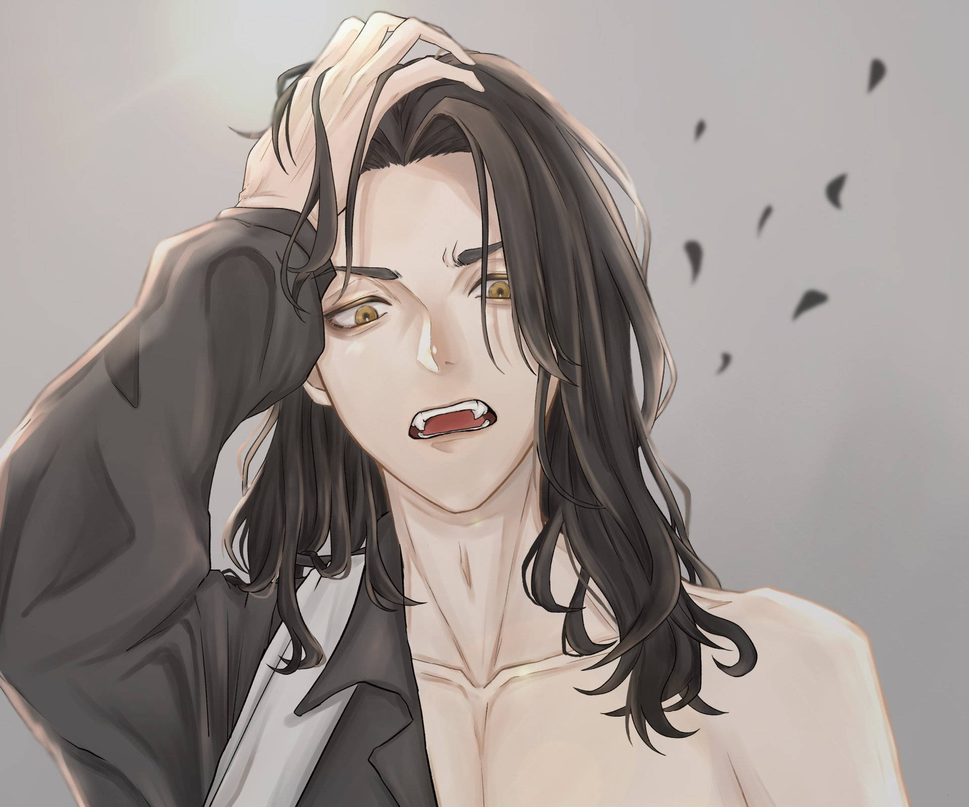 Baji 桌布 壁紙 — 一個苦惱的動漫男性，長著深色長髮和尖牙，在淺灰色背景下，黑色碎片漂浮在他周圍，他抓著自己的頭。