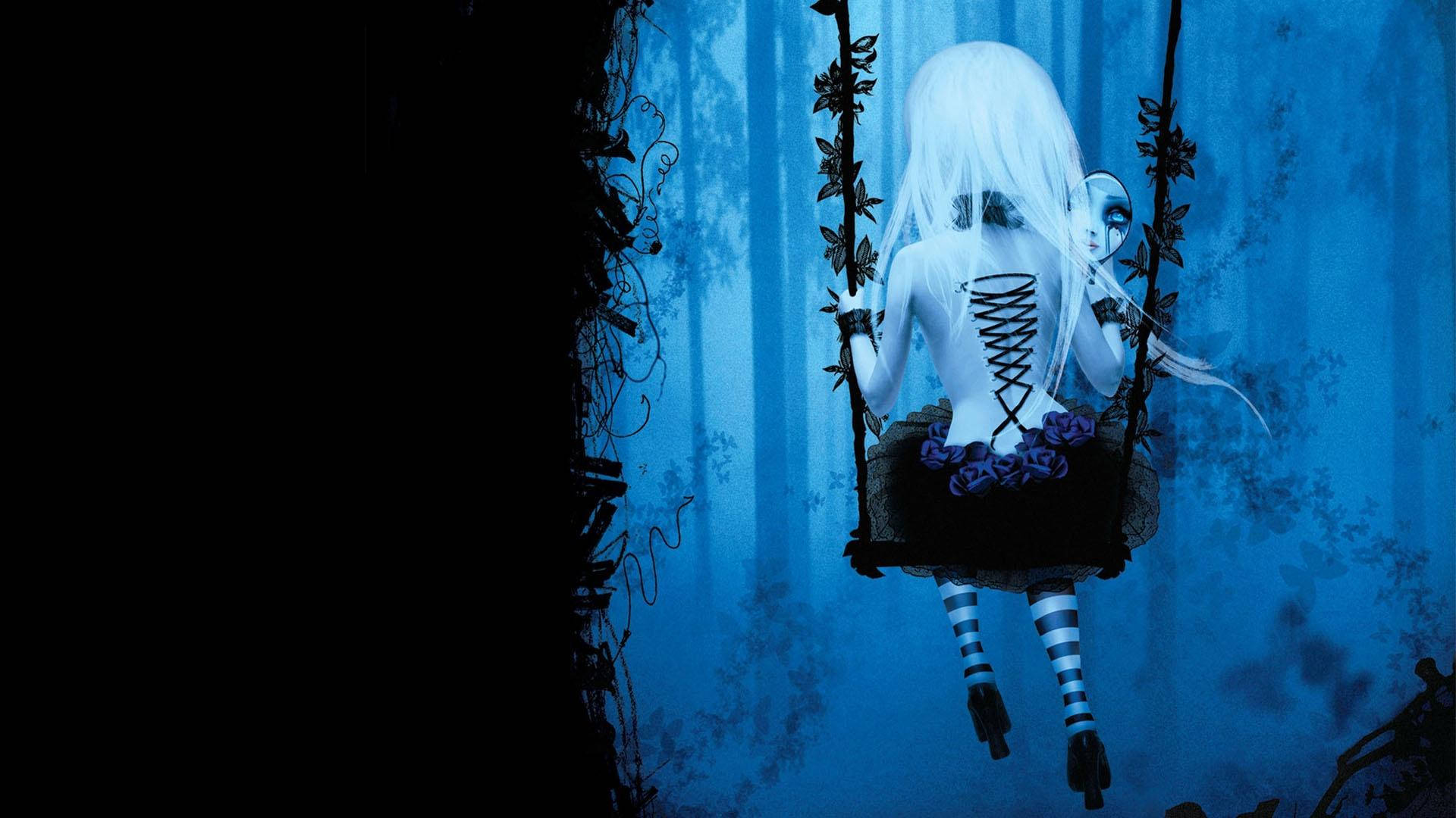 emo 桌布 壁紙 — 一個蒼白的動漫女孩，白髮，坐在深藍色森林中的鞦韆上，將鏡子舉到臉上。