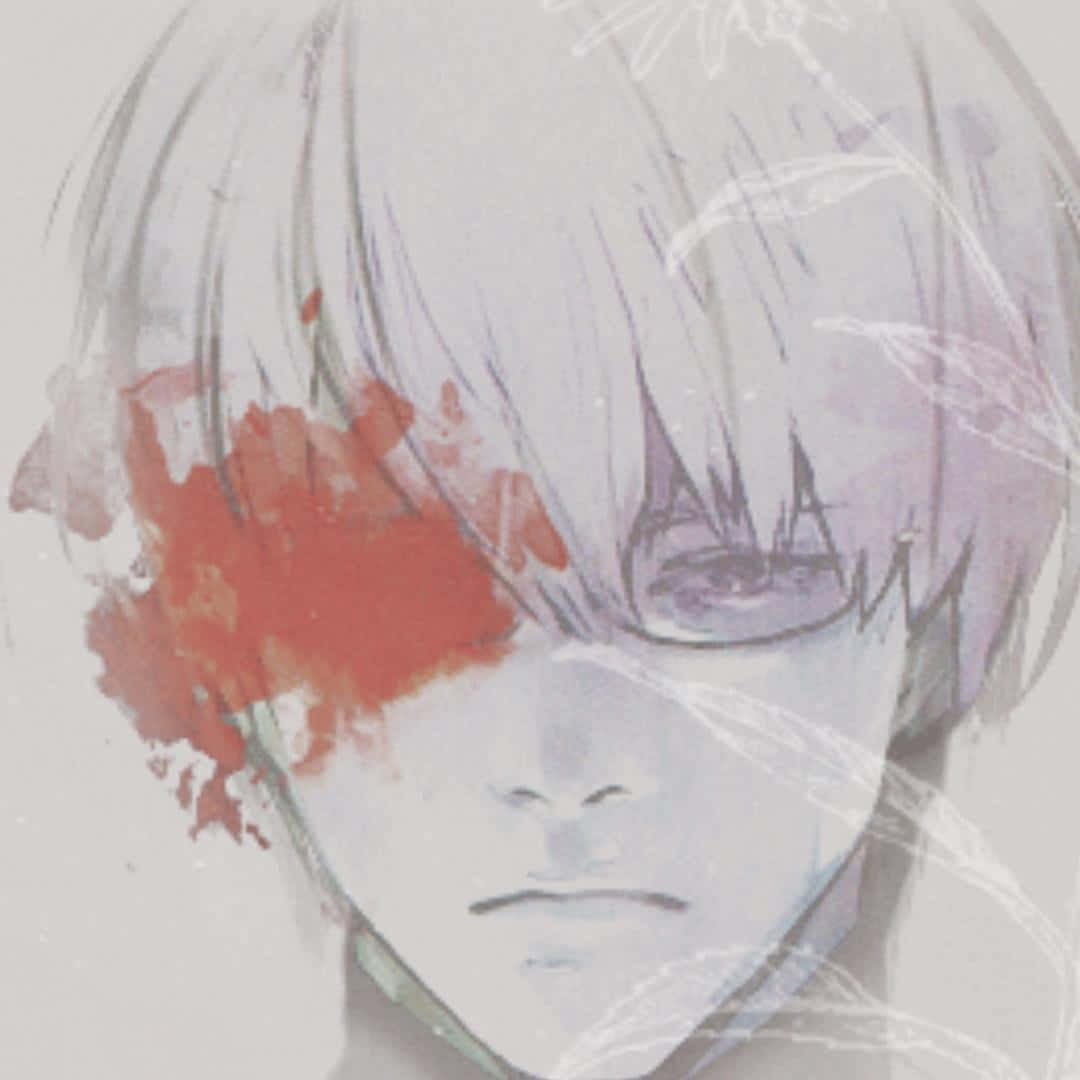 Kishou Arima 桌布 壁紙 — 一個蒼白的動漫角色，銀色頭髮，眼睛上有一道紅色飛濺，帶著莊嚴的表情凝視著。