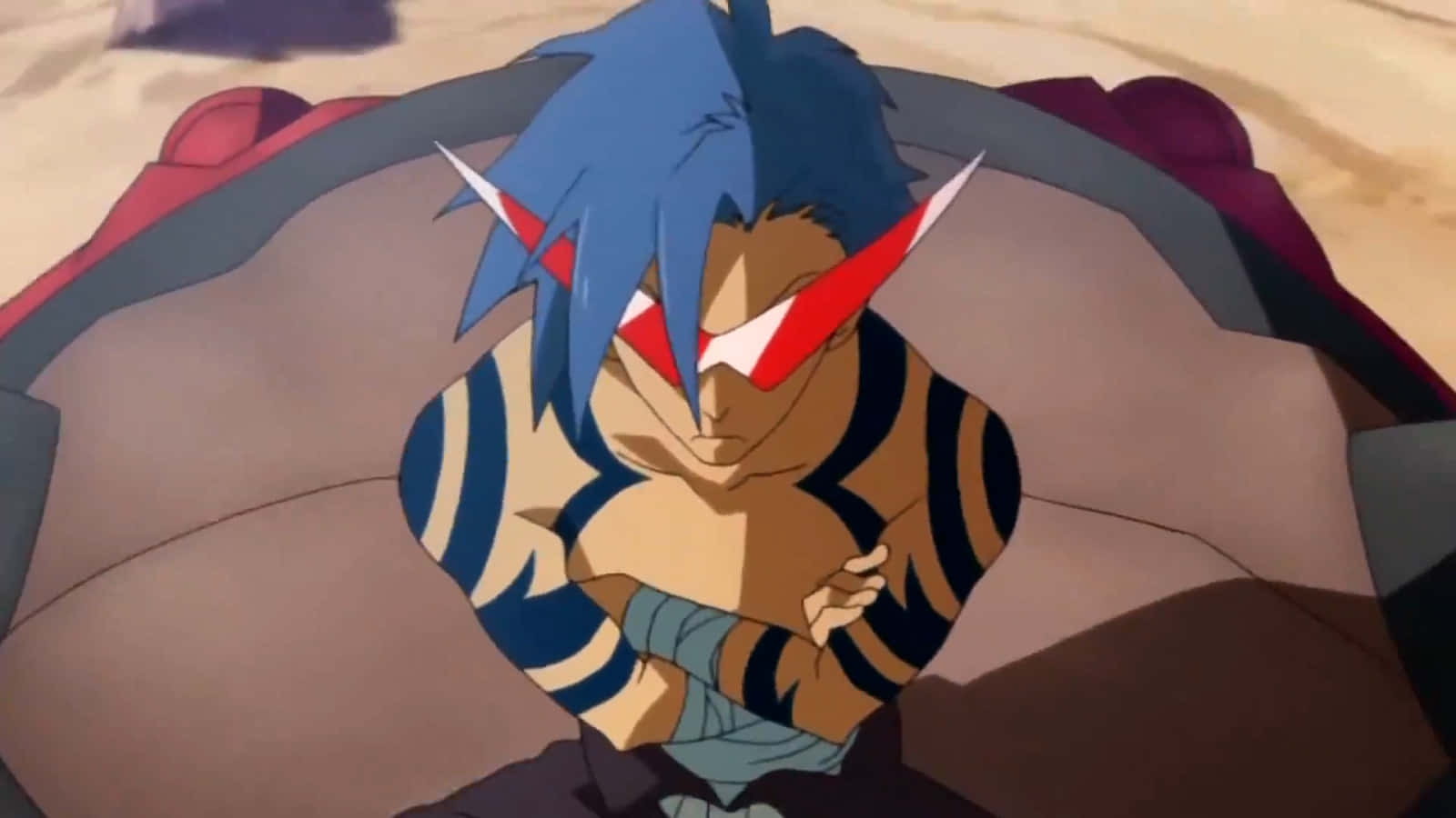 Gurren Lagann Kamina 桌布 壁紙 — 一個藍髮、戴紅色眼罩的動漫角色，穿著條紋服裝坐在沙漠般的環境中。