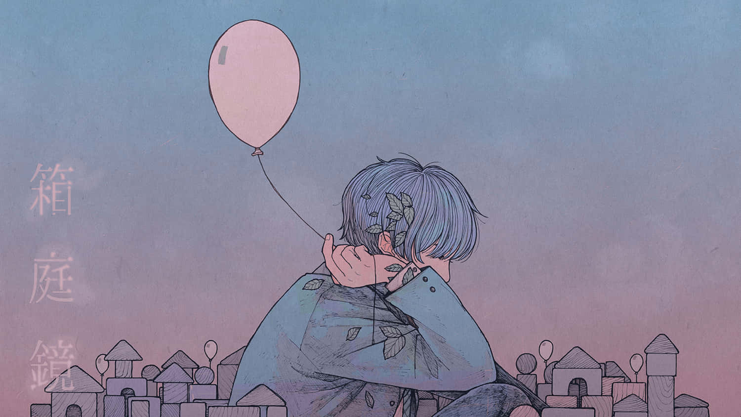 Cute Aesthetic Anime Desktop 桌布 壁紙 — 一個藍髮動漫男孩在黃昏時抱著自己，同時拿著一個粉紅色氣球，懸浮在粉彩色的微型城市景觀之上。