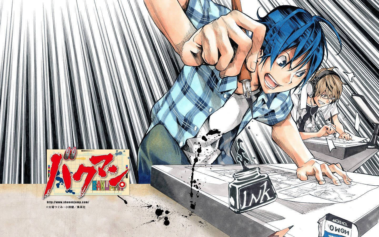 Bakuman 桌布 壁紙 — 一個藍髮動漫男孩熱情地用畫筆畫畫，旁邊一個朋友在素描，背景是動感的條紋。