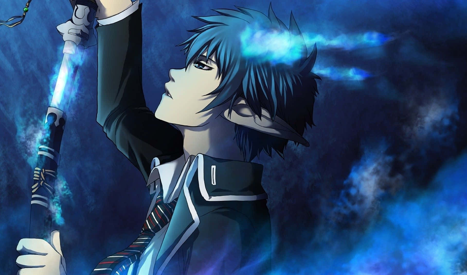 Blue Exorcist 桌布 壁紙 — 一個藍髮動漫男孩穿著校服，在暴風雨的藍天下舉起發光的手杖。