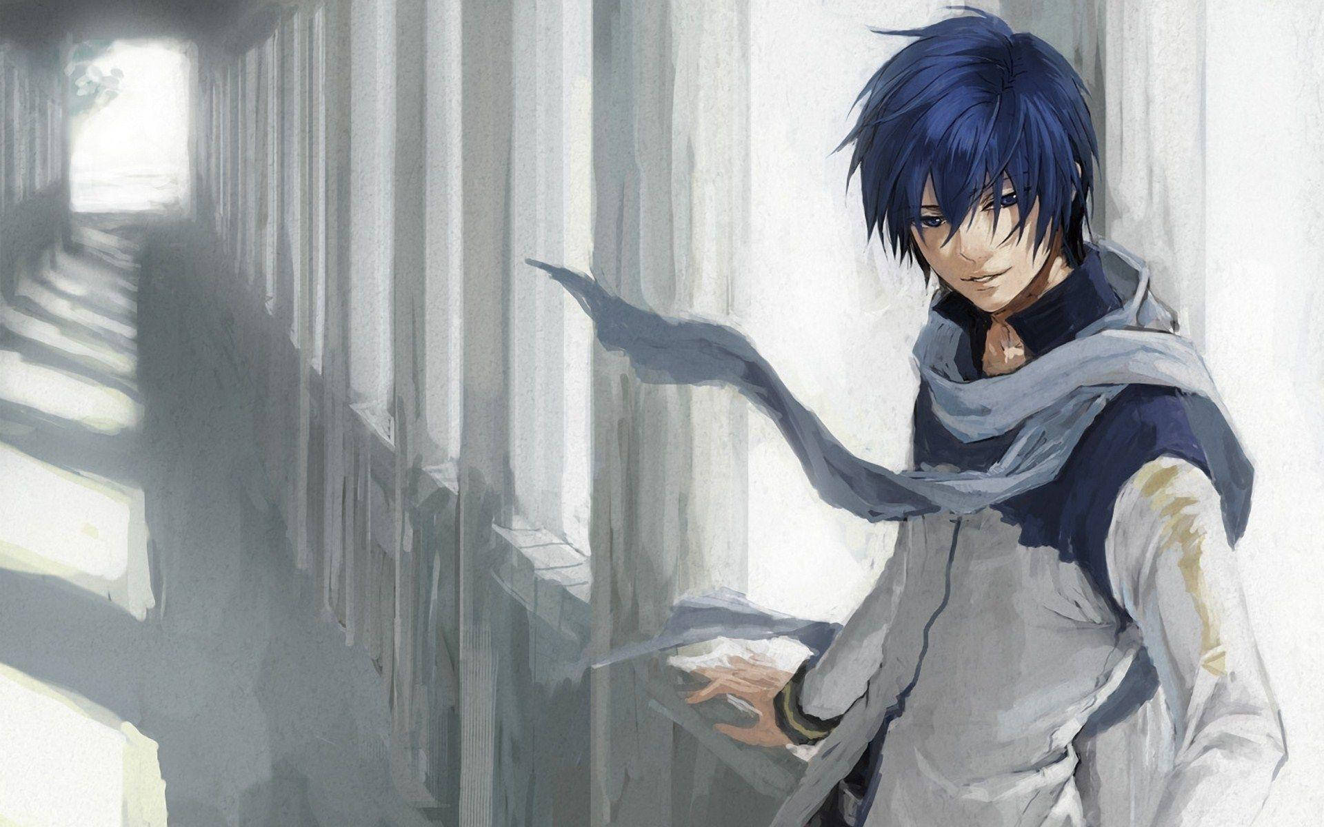 動漫 桌布 壁紙 — 一個藍髮動漫男孩靠在陽光照耀的石頭走廊上，圍巾飄逸，表情平靜。
