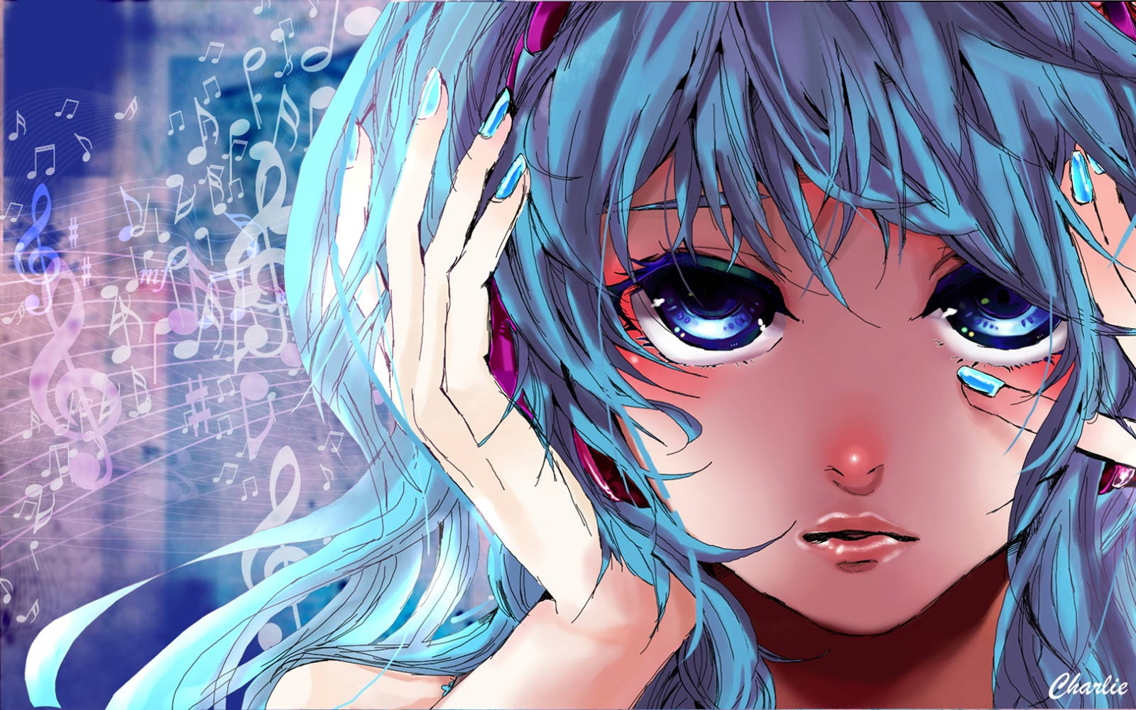 動漫女孩 桌布 壁紙 — 一個藍髮藍眼的動漫少女特寫，她輕輕觸碰耳朵，音樂符號在夢幻般的藍色迷霧中環繞她旋轉。