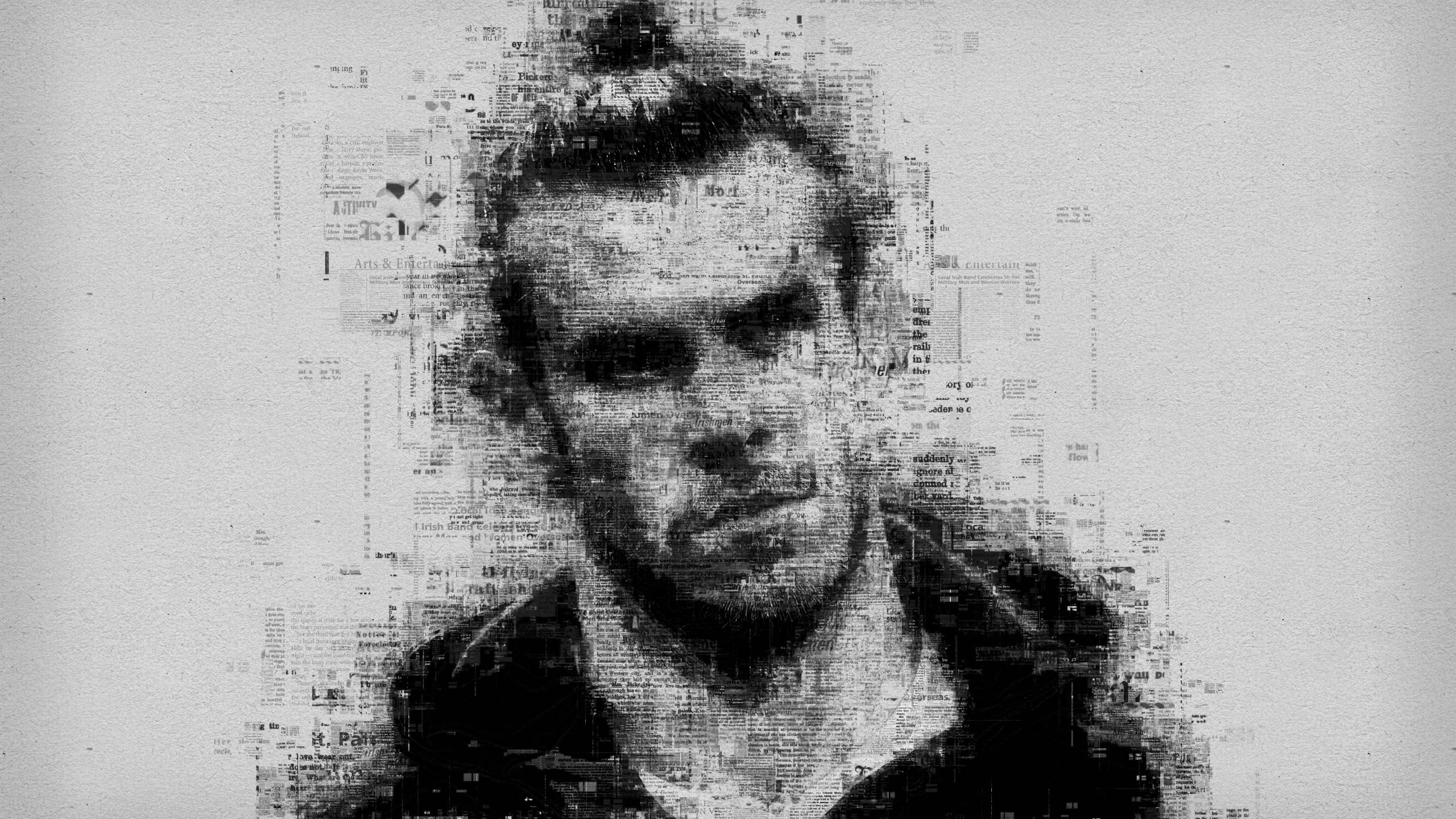 Gareth Bale 桌布 壁紙 — 一個表情嚴肅的男人的單色肖像，完全由零碎的新聞文字組成。