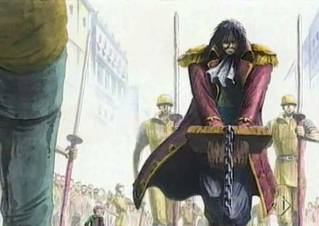 King Of The Pirates 桌布 壁紙 — 一個被鎖鏈鎖住、身穿紅色外套的男人，在霧氣瀰漫的城市廣場上，被手持長矛的士兵包圍，挑釁地站在木製平台上。