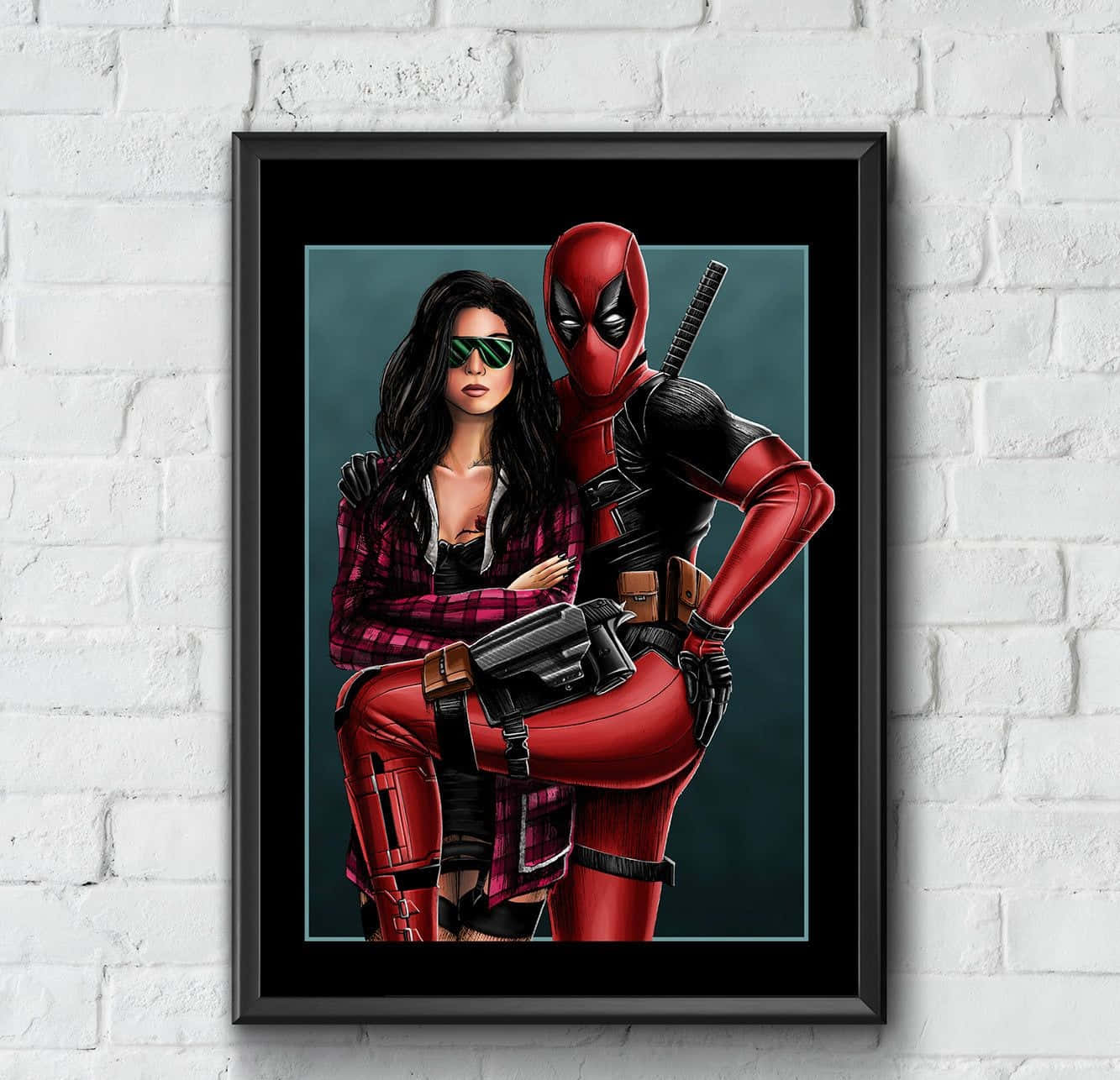 Deadpool And Vanessa 桌布 壁紙 — 一個裱框的數位藝術海報，描繪死侍和一位戴太陽眼鏡的女性在白色磚牆上以青綠色背景擺姿勢。