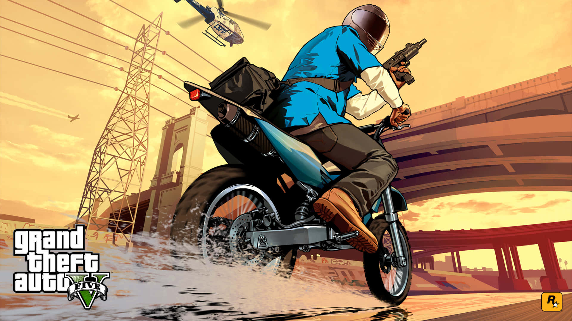 Gta 5 Desktop 桌布 壁紙 — 一個角色在金色夕陽下騎摩托車穿過橋底的水面，一架直升機在上空飛過。