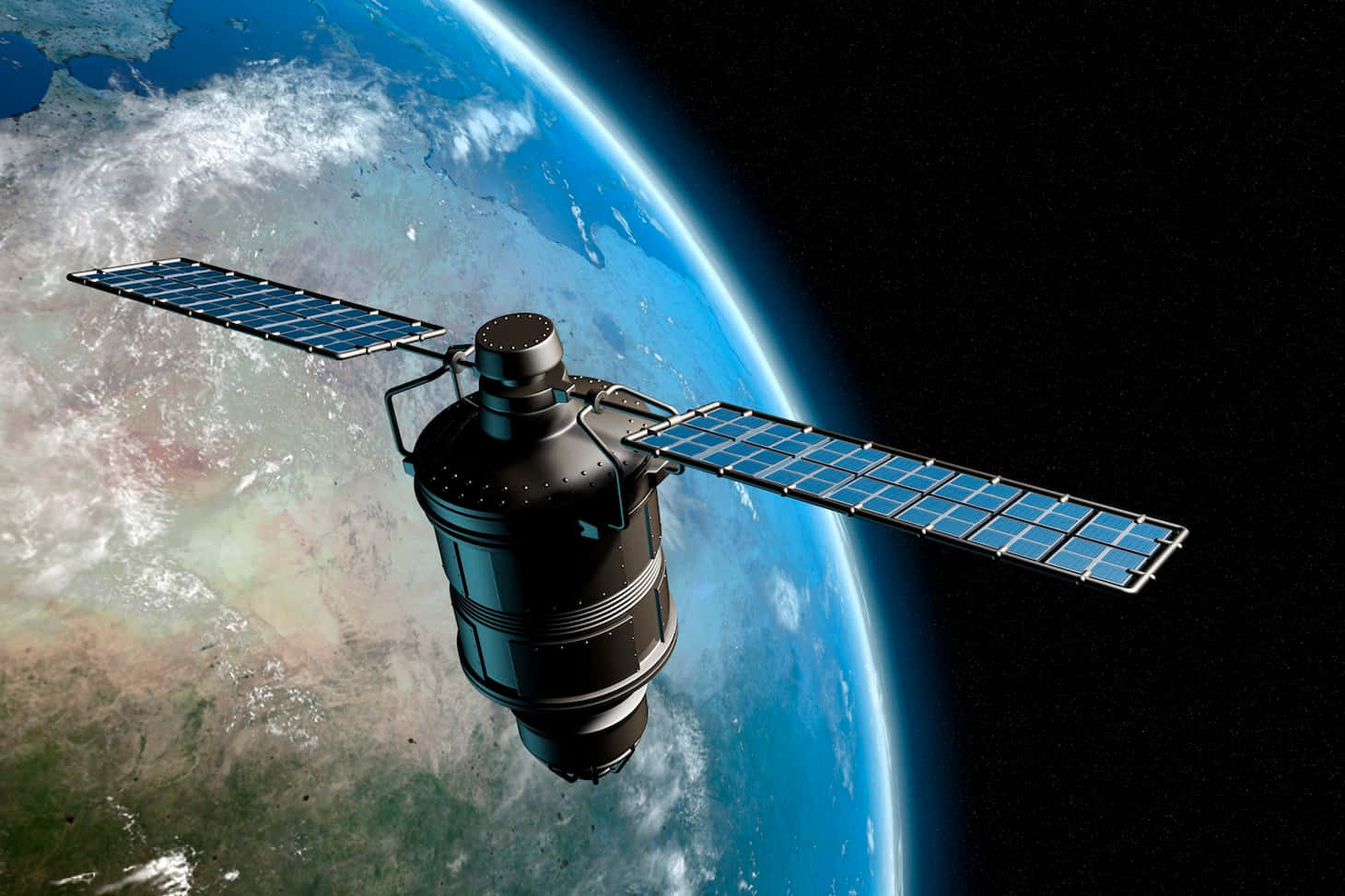 Satellite 桌布 壁紙 — 一個詳細的衛星帶有太陽能板，在太空的黑暗中繞地球運行，顯示藍色的海洋和白色的雲層。