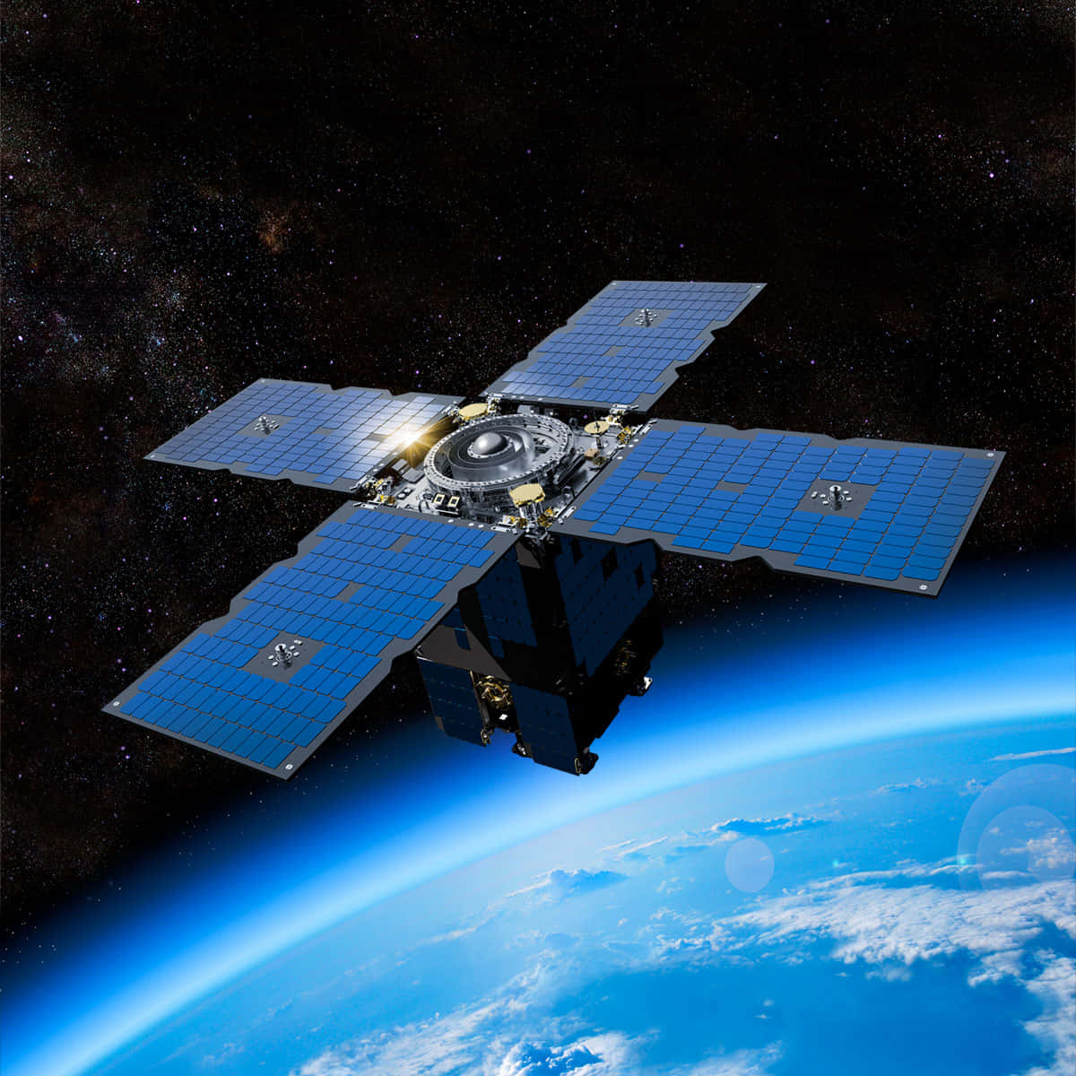 Space Satellite 桌布 壁紙 — 一個詳細的衛星帶有藍色太陽能板，在繁星點點的黑色天空中繞地球運行。