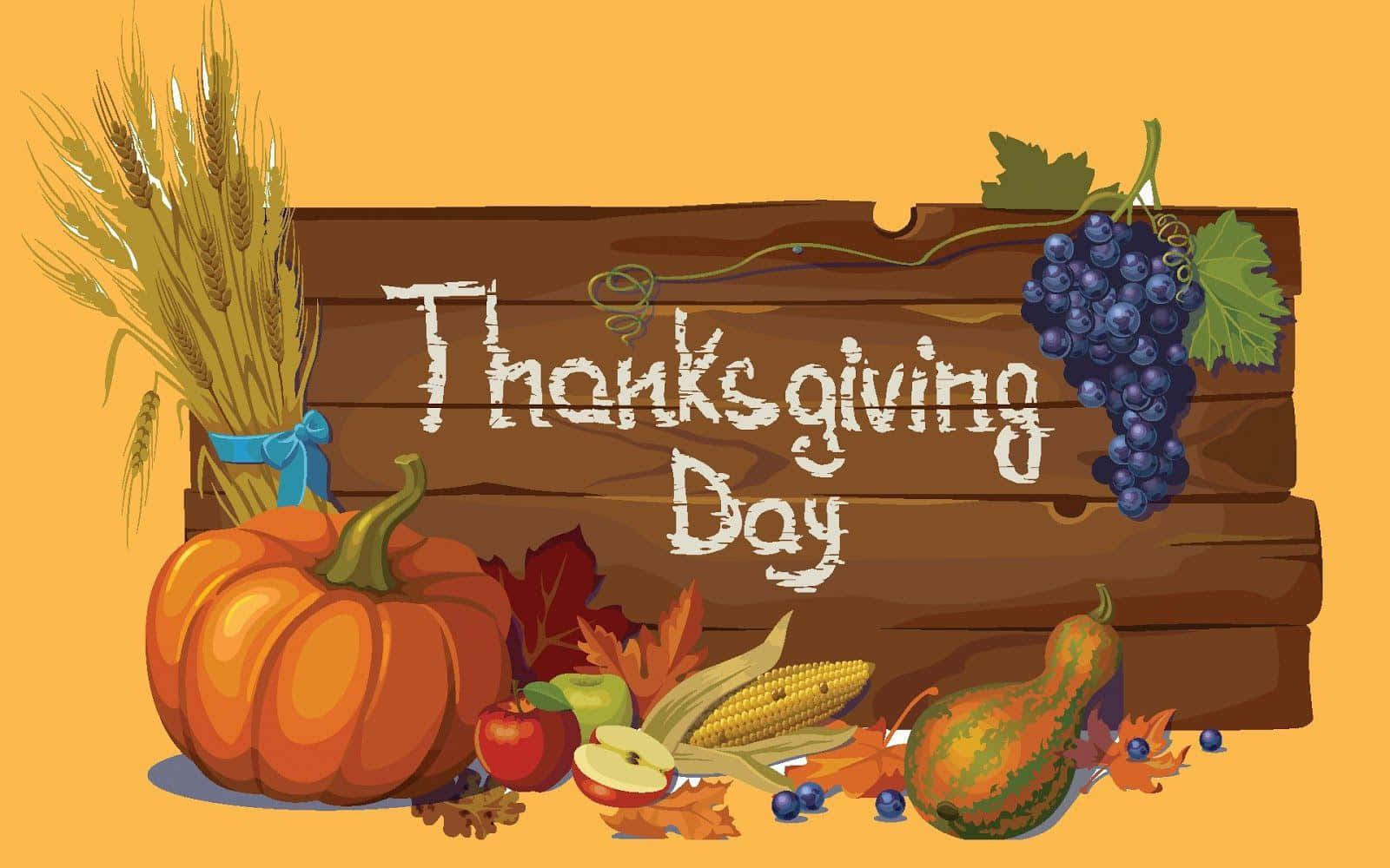 Happy Thanksgiving 桌布 壁紙 — 一個質樸的木牌寫著感恩節，周圍環繞著秋季收穫物品，如南瓜、葡萄和玉米，背景是溫暖的橙色。