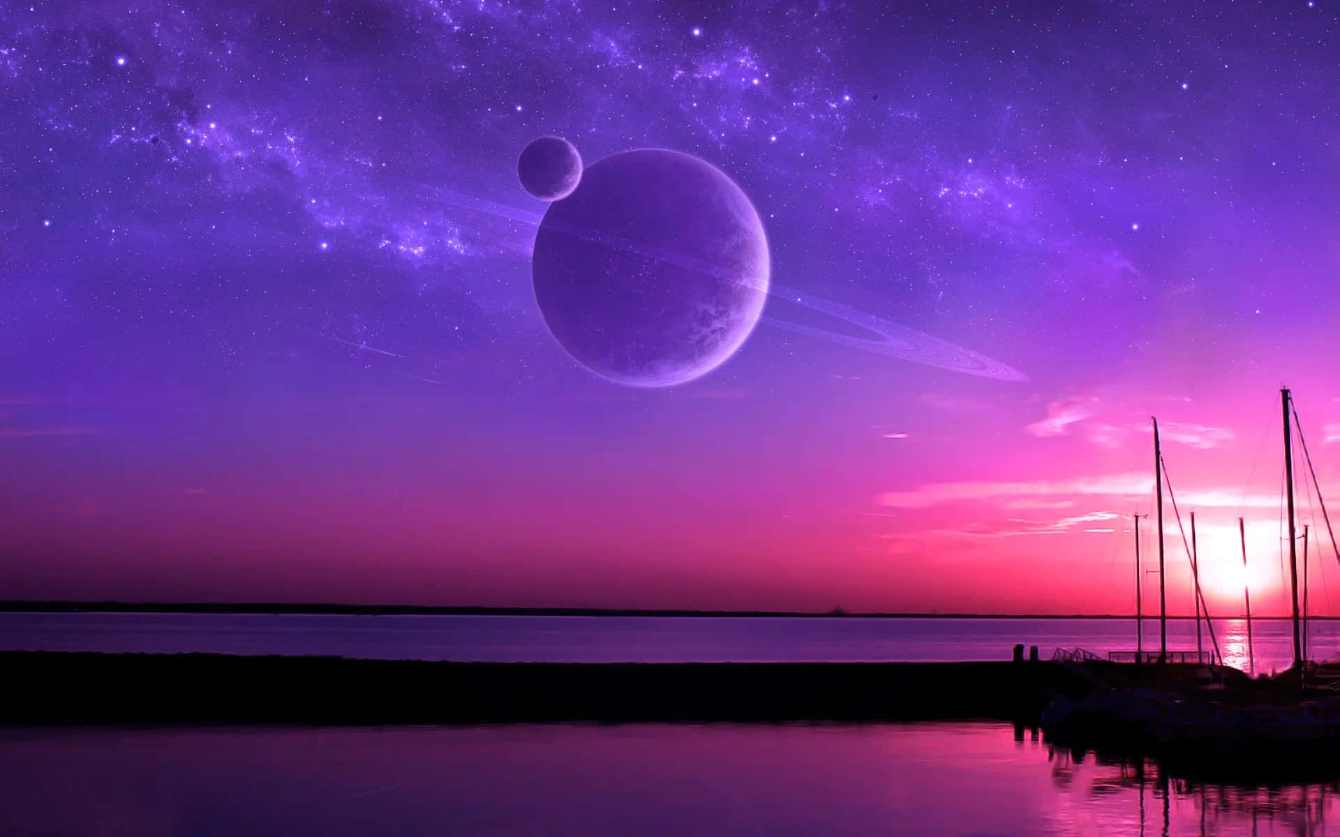Xbox 桌布 壁紙 — 一個超現實的黃昏場景，一顆帶有光環的紫色行星懸浮在平靜的水面上，帆船以剪影靜止。