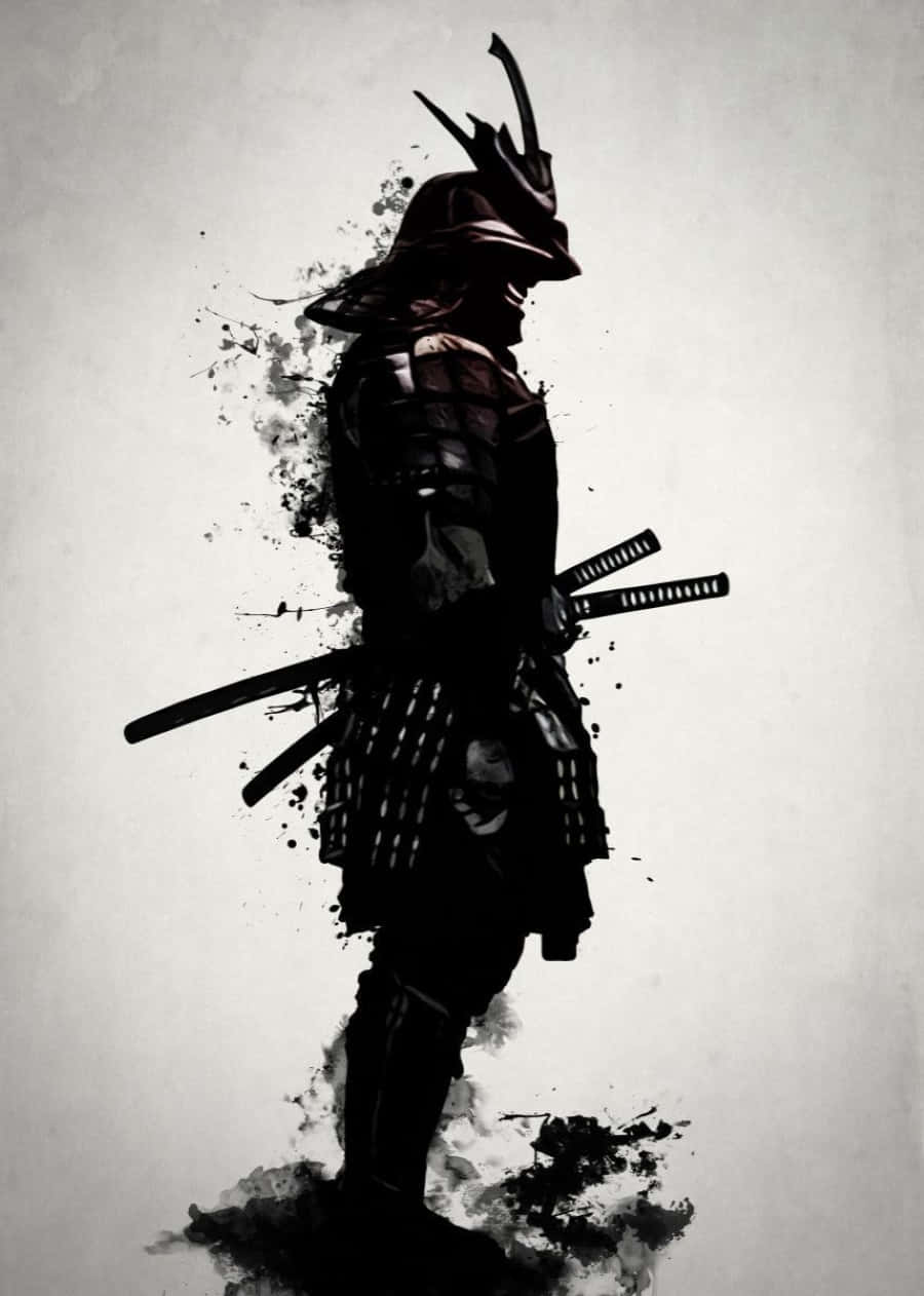 Black And White Samurai 桌布 壁紙 — 一個身穿全副盔甲的武士戰士的鮮明剪影，手持兩把刀，墨跡從他的身形向柔和的灰色背景輻射開去。