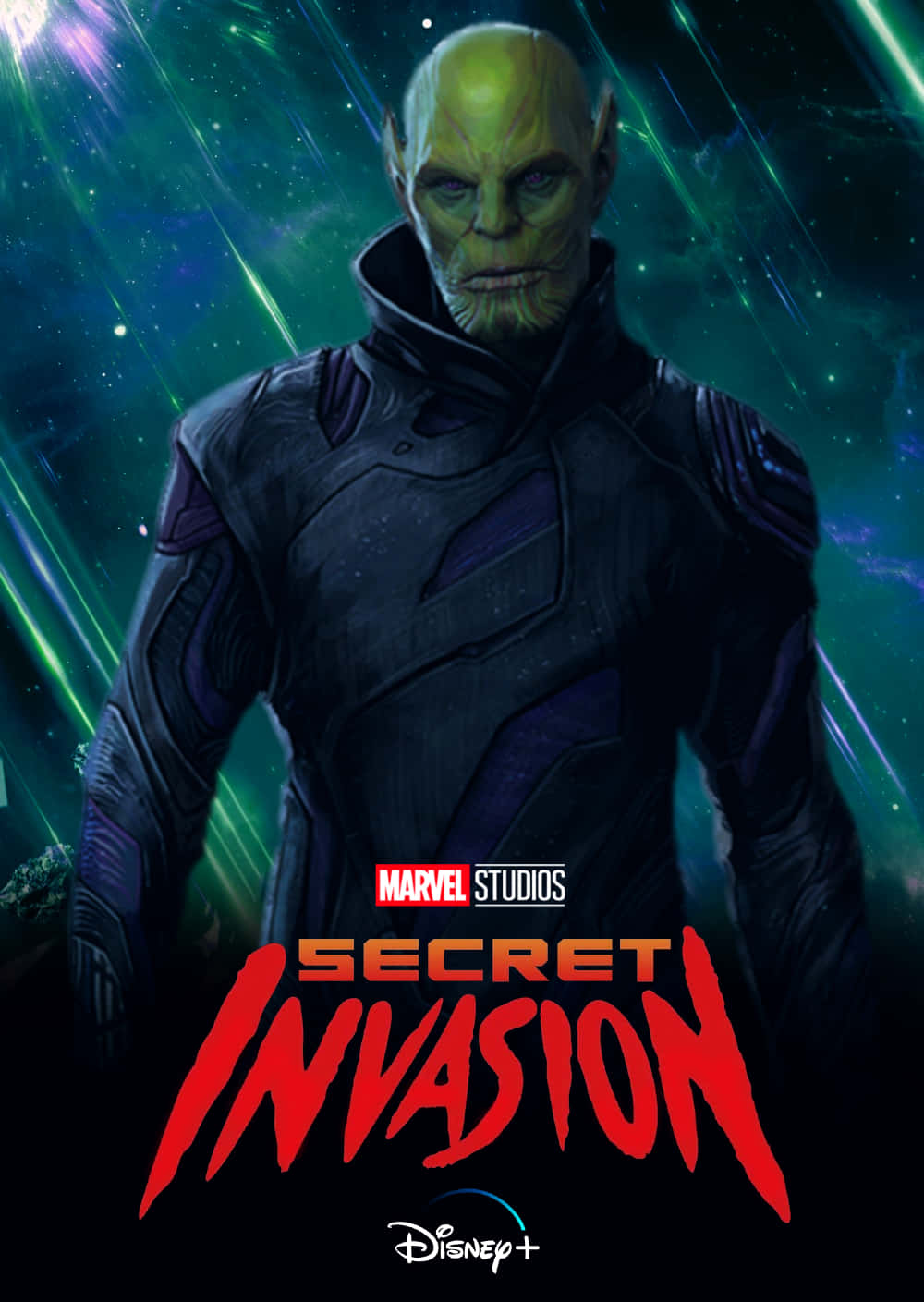 Secret Invasion 桌布 壁紙 — 一個身穿暗色盔甲、綠色皮膚的威脅性外星人，站在充滿霓虹光線的鮮豔宇宙背景前。