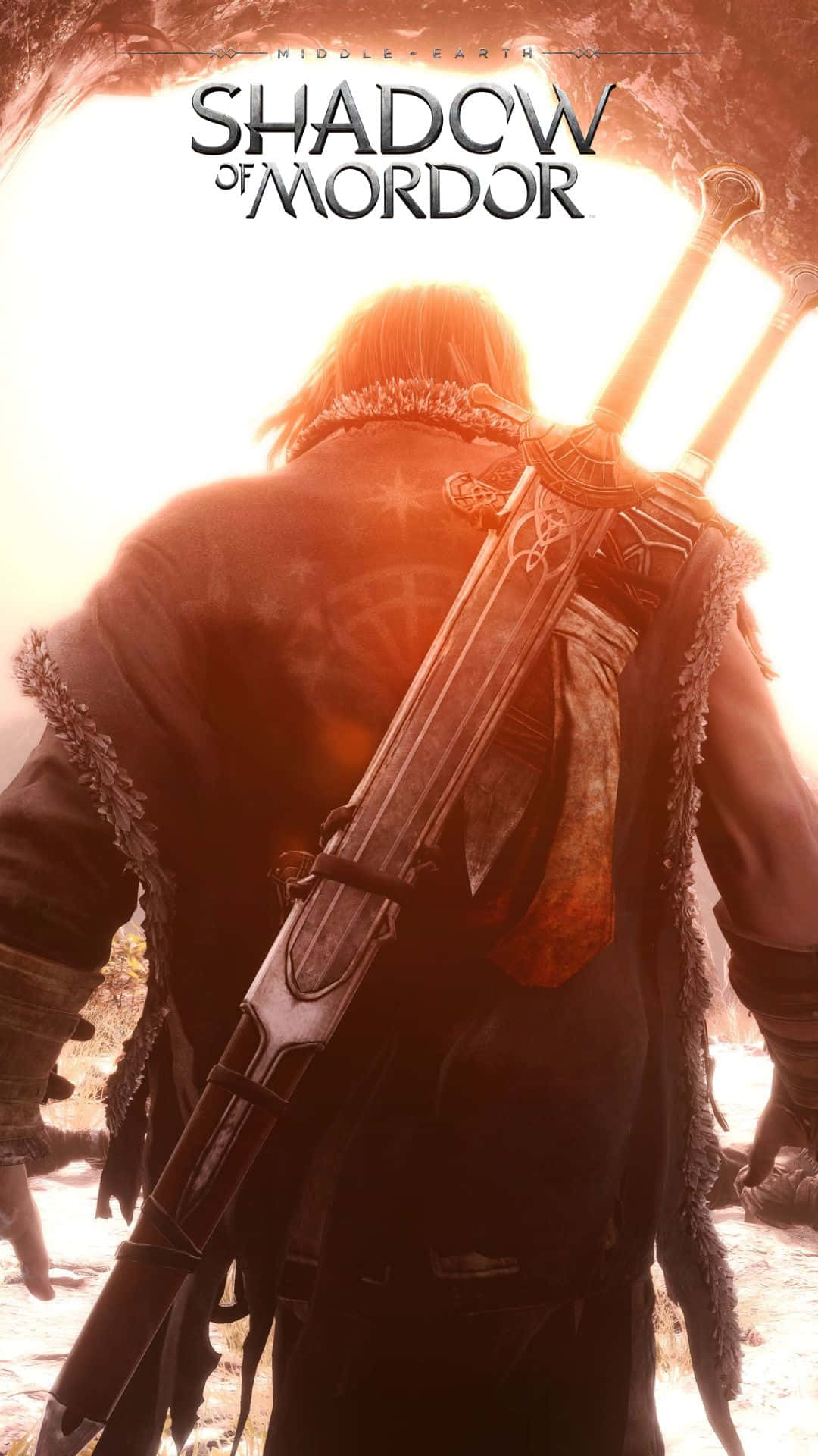 Android Shadow Of Mordor 桌布 壁紙 — 一個身穿暗色盔甲的戰士，背上背著一把發光的劍，站在光芒四射的光源前形成剪影。