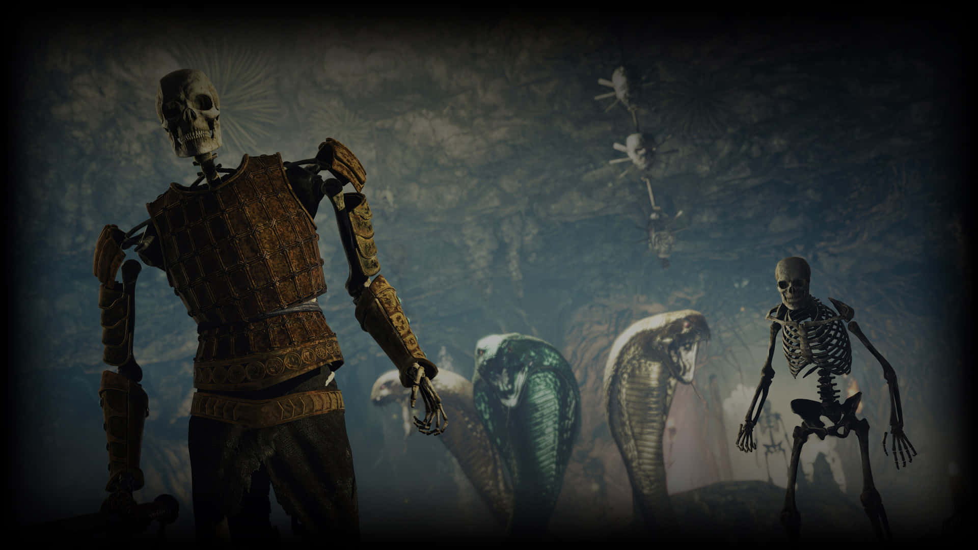 1920x1080 Strange Brigade 桌布 壁紙 — 一個身穿盔甲的可怕骷髏在黑暗洞穴中與其他骷髏和發光的蛇一起站崗。