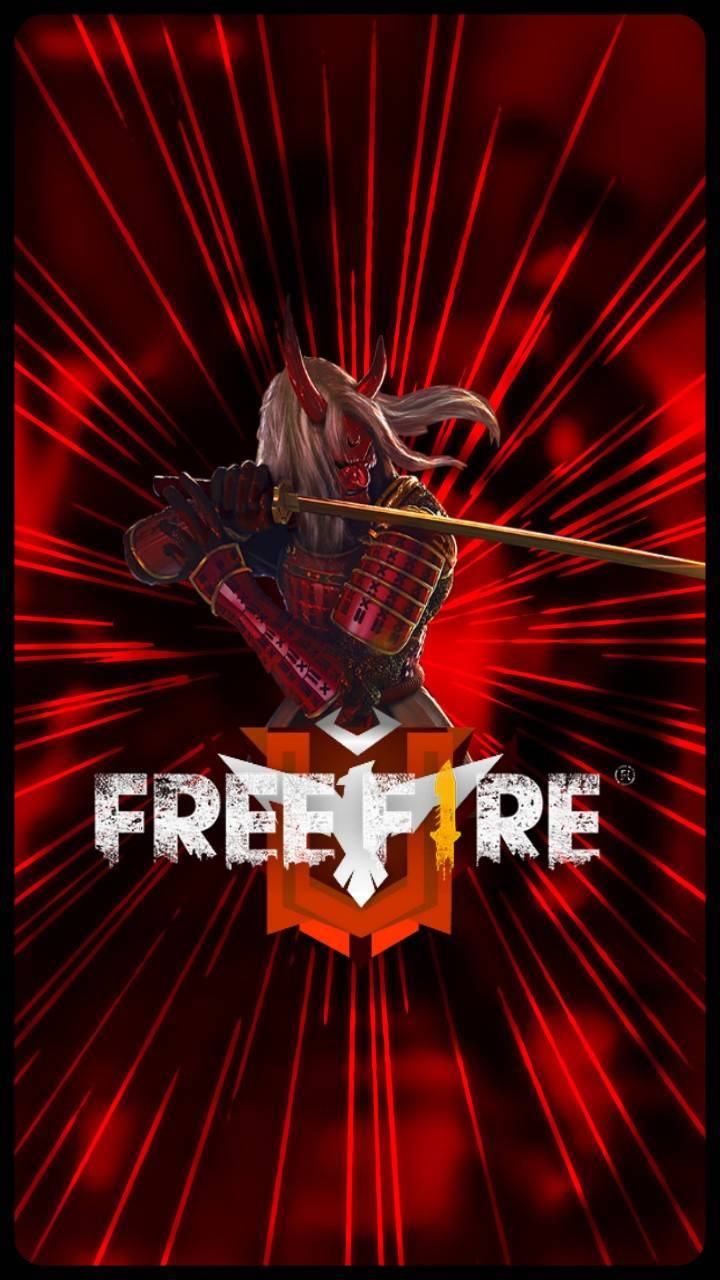 Free Fire 標誌 桌布 壁紙 — 一個身穿紅色盔甲的惡魔武士揮舞著劍，背景是耀眼的紅色，下方有Free Fire標誌。