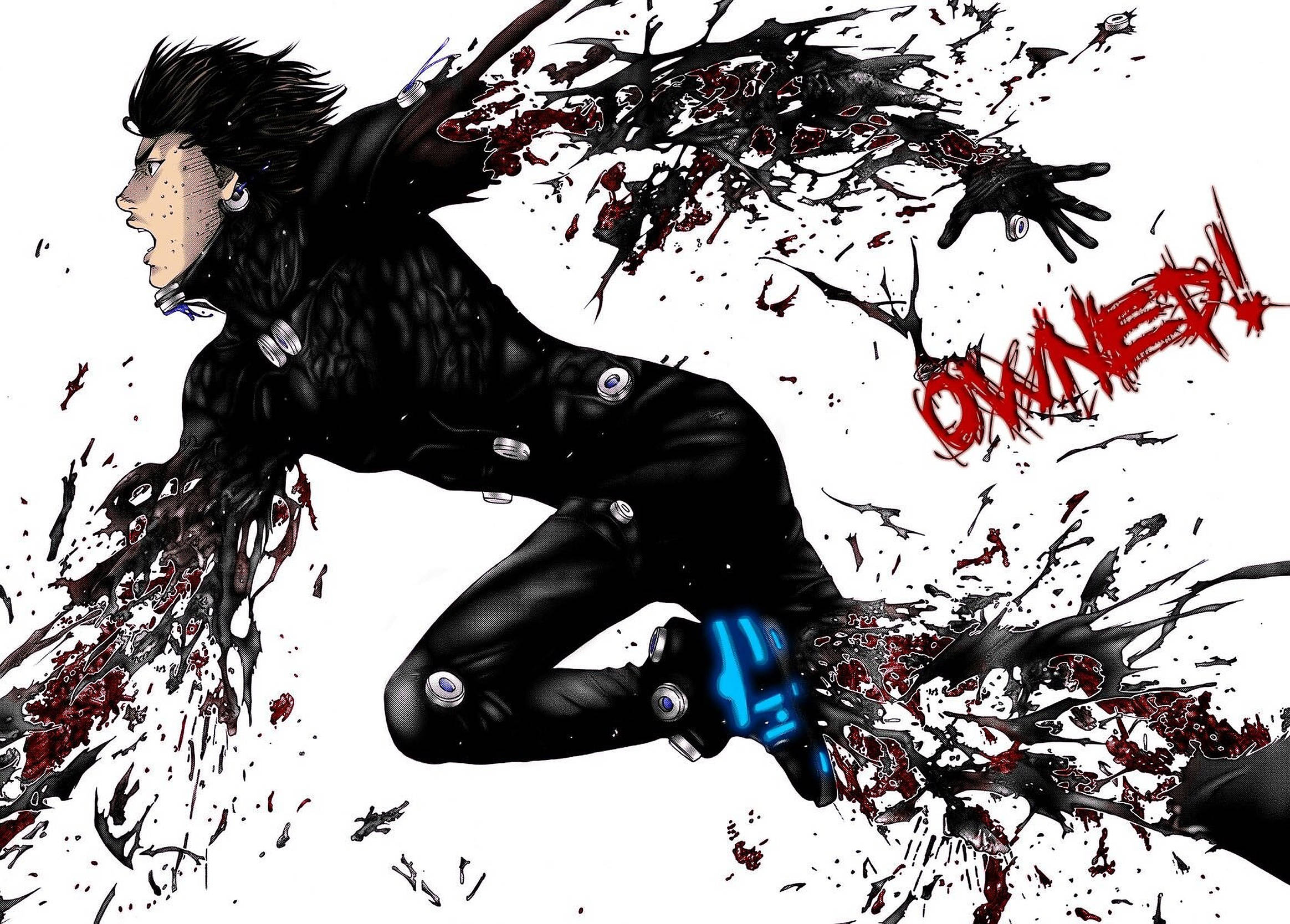 Gantz 桌布 壁紙 — 一個身穿黑色西裝的動態動漫角色，在向前衝擊時被血液和碎片猛烈濺灑，並帶有紅色文字「OWNED！」。