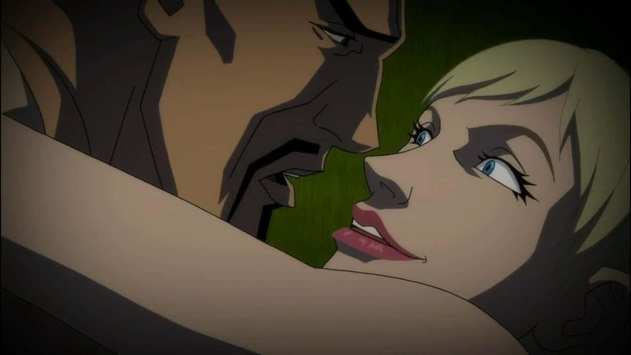 Deadshot And Harley Quinn 桌布 壁紙 — 一個近距離動漫場景顯示一位金髮藍眼女性在昏暗環境中仰望一個陰影男性身影。