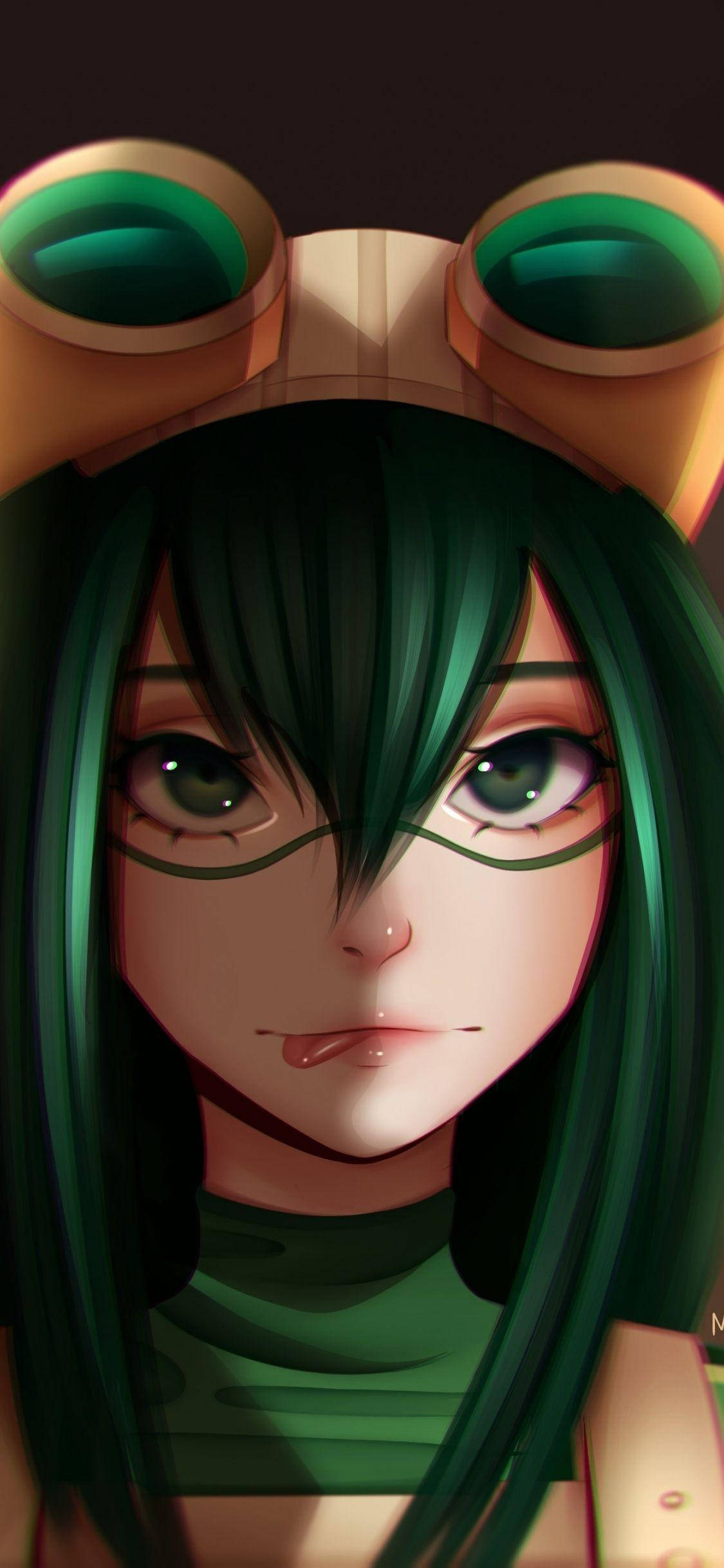 Froppy 桌布 壁紙 — 一個近距離的動漫女孩，綠色頭髮和青蛙主題護目鏡，帶著微妙的笑意溫柔地凝視。