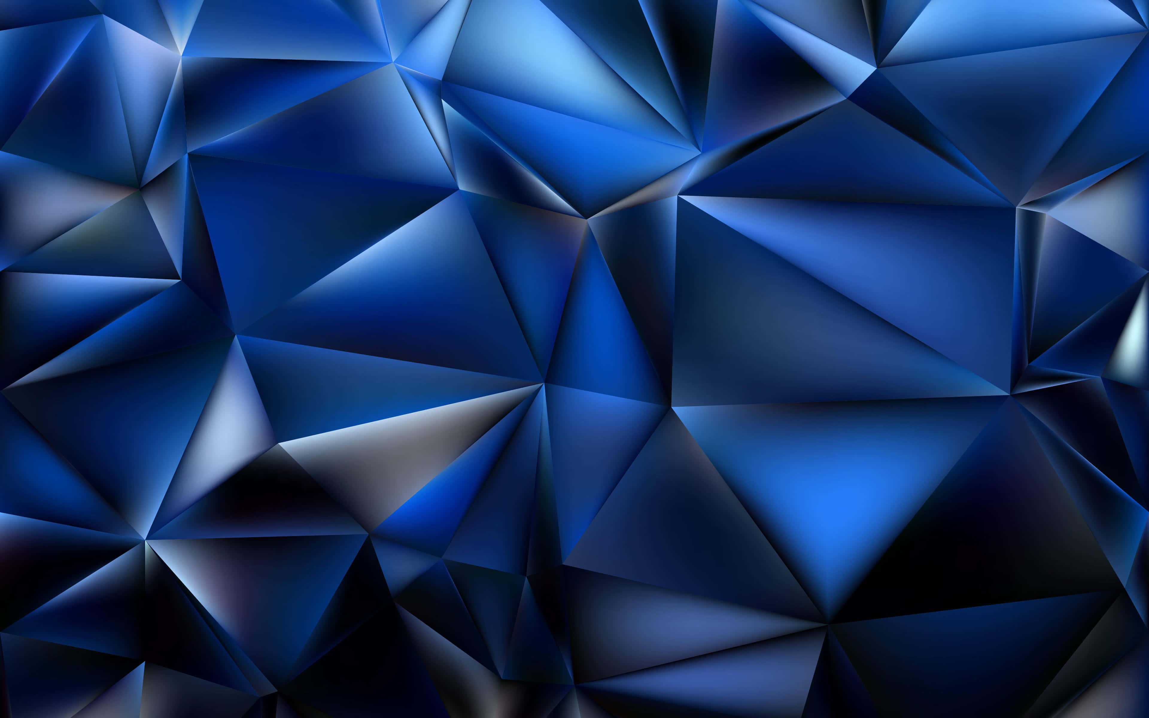 Geometric Shapes 桌布 壁紙 — 一個迷人的抽象圖案，由相互鎖扣的藍色幾何面組成，帶有銳利的高光和深邃的陰影。