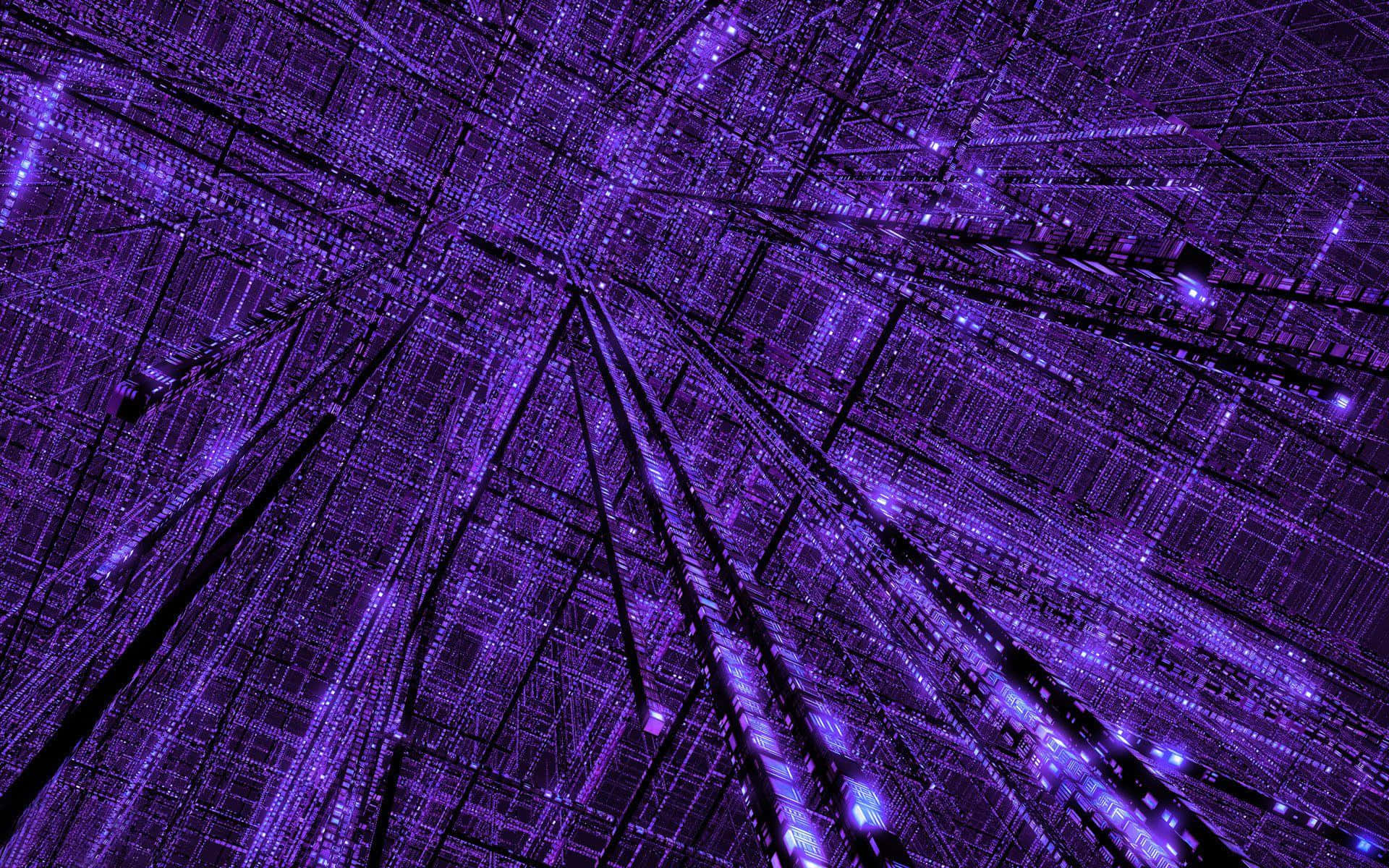 Purple Abstract 桌布 壁紙 — 一個迷人的數位隧道，由發光的紫色電路匯聚成一個光芒四射的中心。