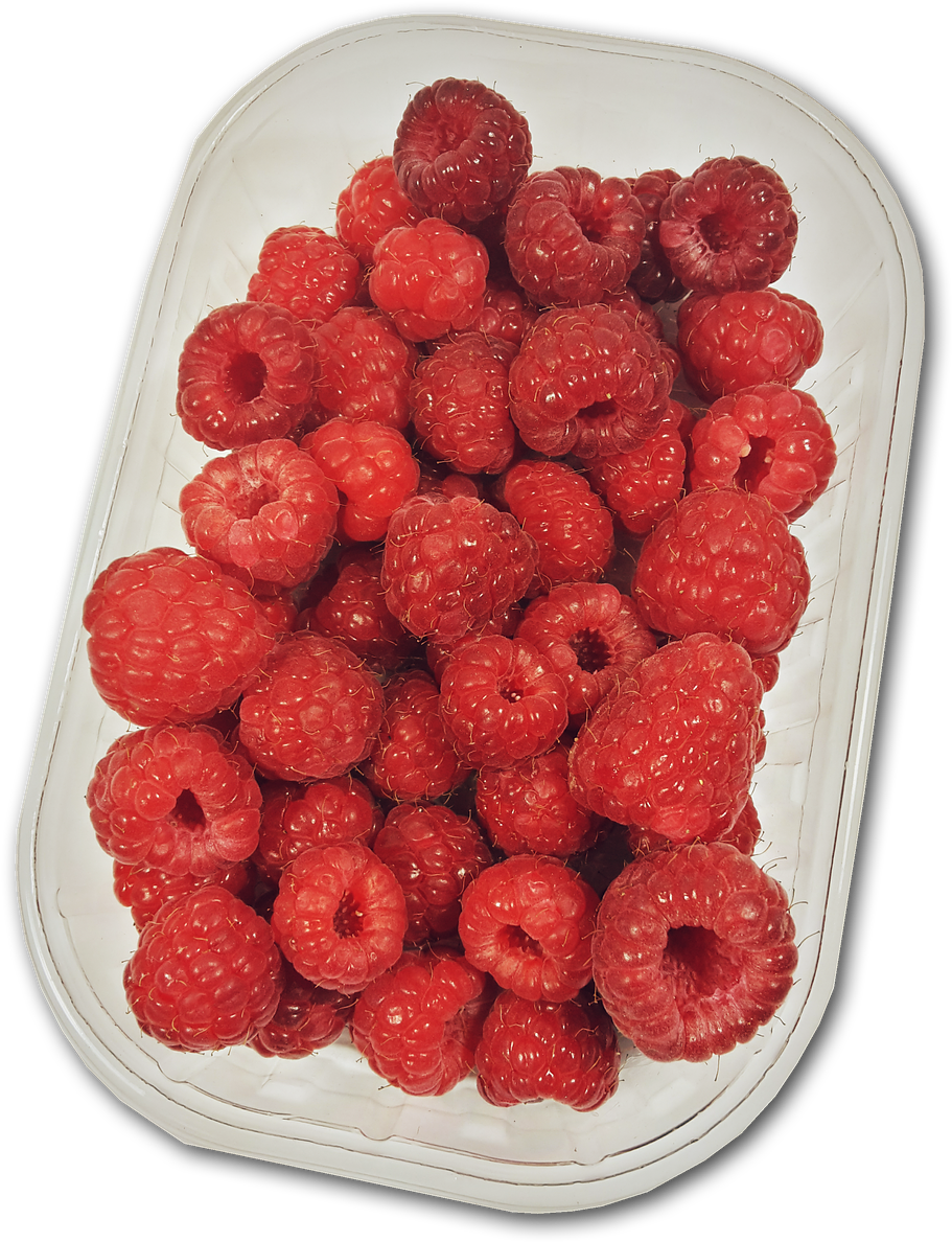 Raspberries 桌布 壁紙 — 一個透明塑膠盒裝滿飽滿多汁的紅覆盆子，襯托在純黑背景上。