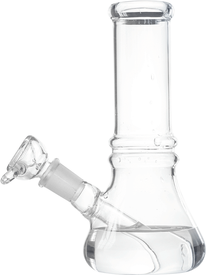 bong 桌布 壁紙 — 一個透明玻璃水煙槍，帶有注水底座和傾斜吸嘴，孤立地立在黑色背景前。