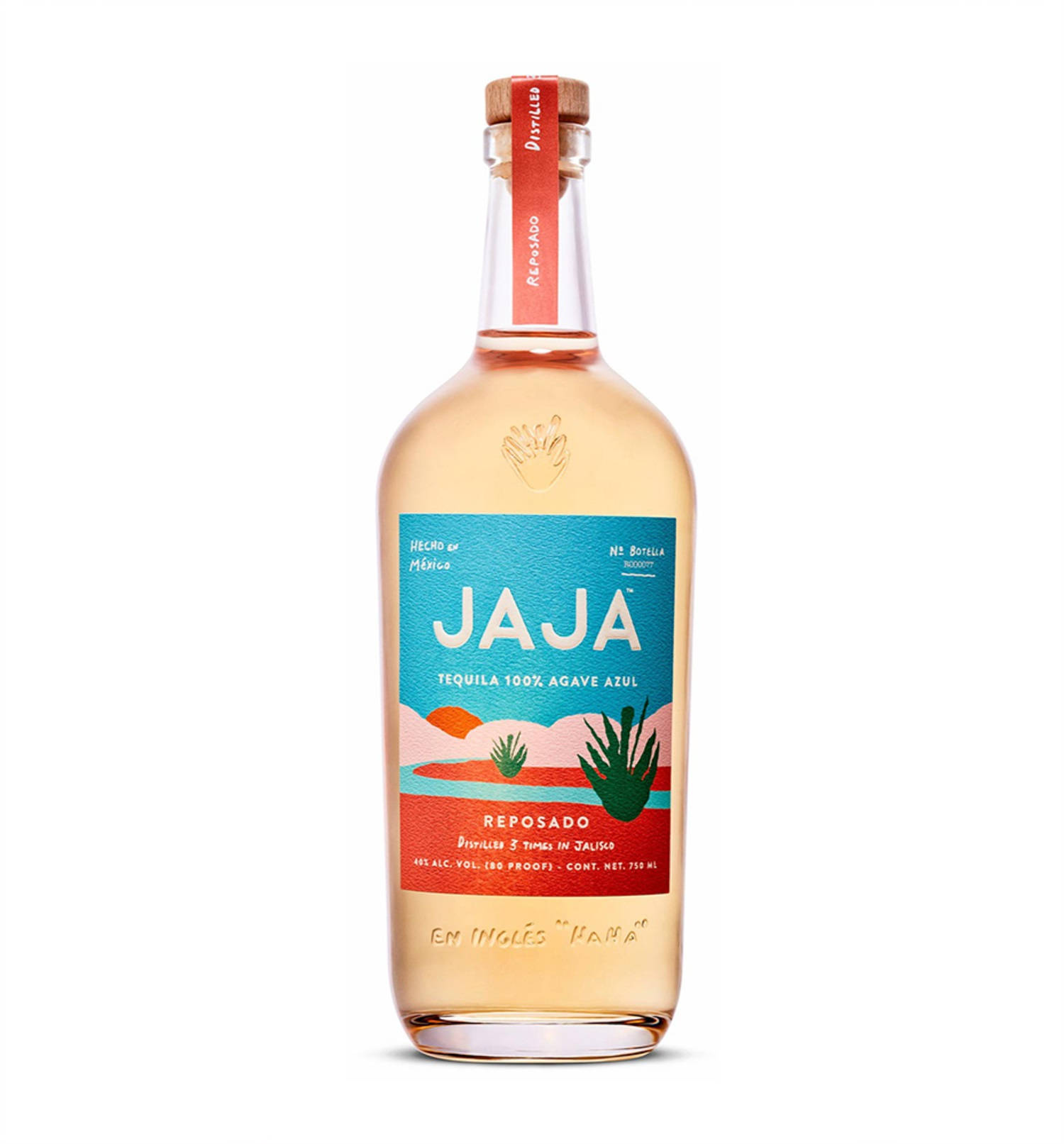 桌布 壁紙 — 一個透明玻璃瓶的Jaja Reposado龍舌蘭酒，帶有描繪沙漠風景和龍舌蘭植物的彩色標籤。