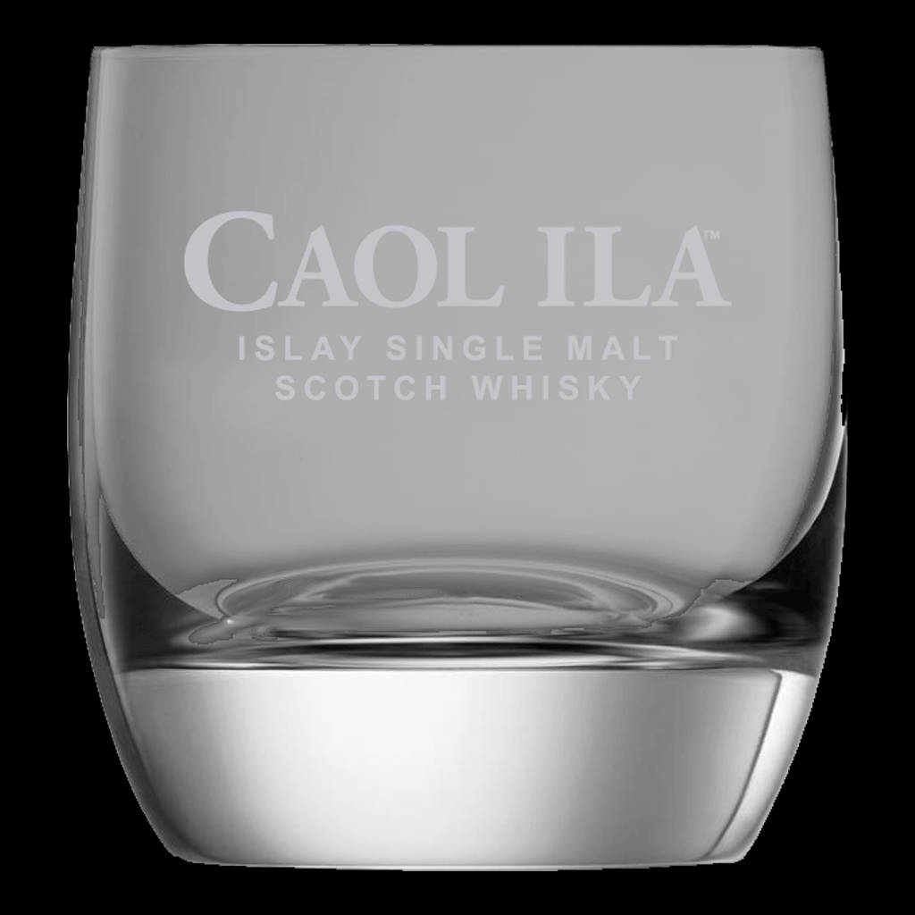 Crystal 桌布 壁紙 — 一個透明蝕刻威士忌杯，上面有「Caol Ila Islay Single Malt Scotch Whisky」文字，背景為黑色。