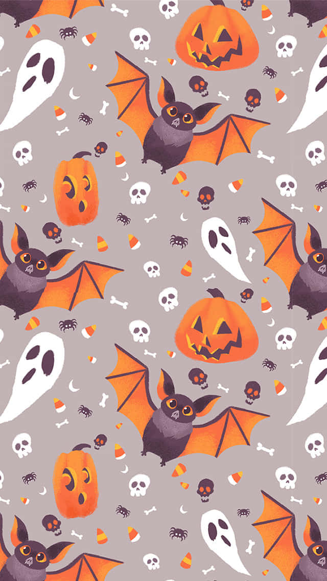 iPhone Cute Halloween 桌布 壁紙 — 一個重複的萬聖節圖案，包含蝙蝠、南瓜、鬼魂、骷髏頭和糖果玉米，背景為灰色。