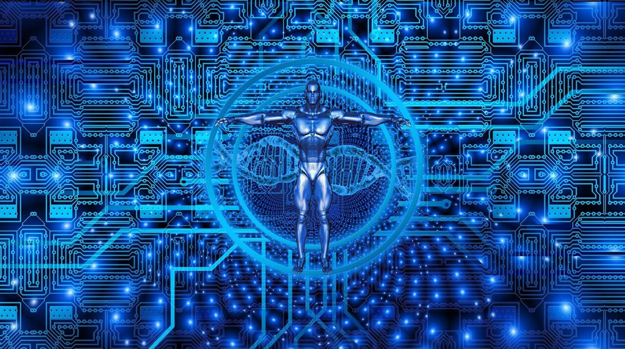 Holistic 桌布 壁紙 — 一個金屬人形站立在發光藍色電路中央，背後有DNA螺旋。