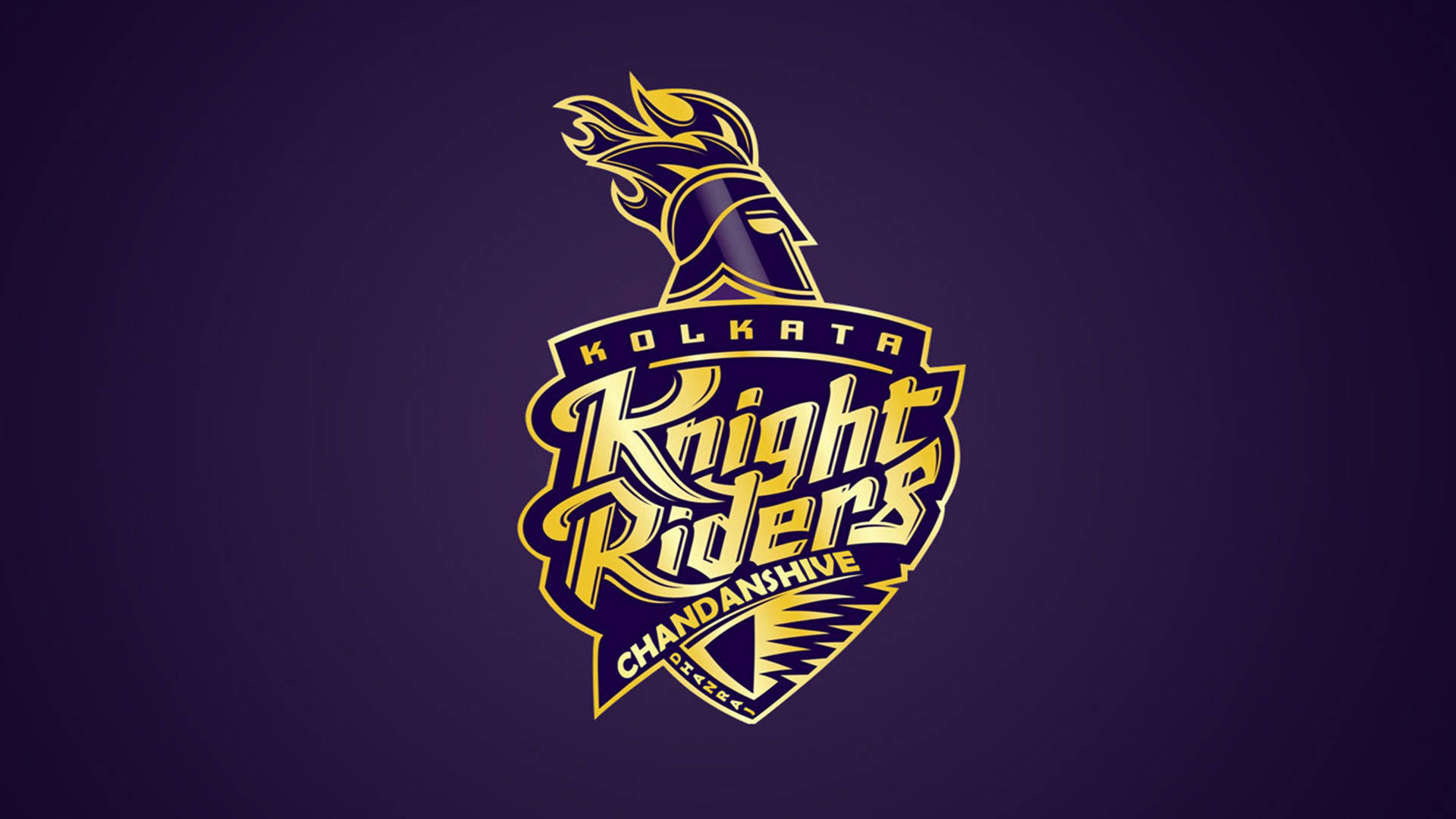 Riders 桌布 壁紙 — 一個金色的加爾各答騎士隊標誌，帶有騎士頭盔和火焰設計，背景為深紫色。