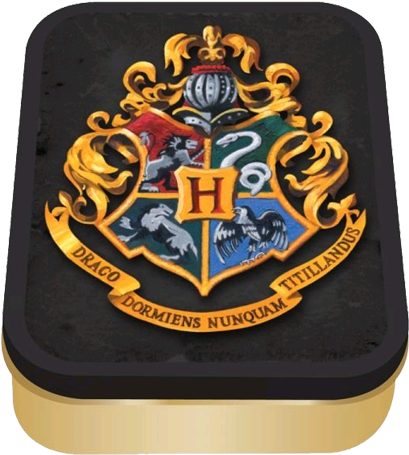 Hogwarts Crest 桌布 壁紙 — 一個金色的霍格華茲徽章，上面有四個學院標誌，在黑色紋理背景上，放在金屬罐內。