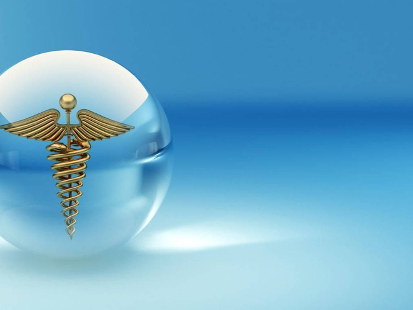 Health 桌布 壁紙 — 一個金色醫療標誌卡杜修斯被包裹在透明玻璃球內，背景為漸變藍色。