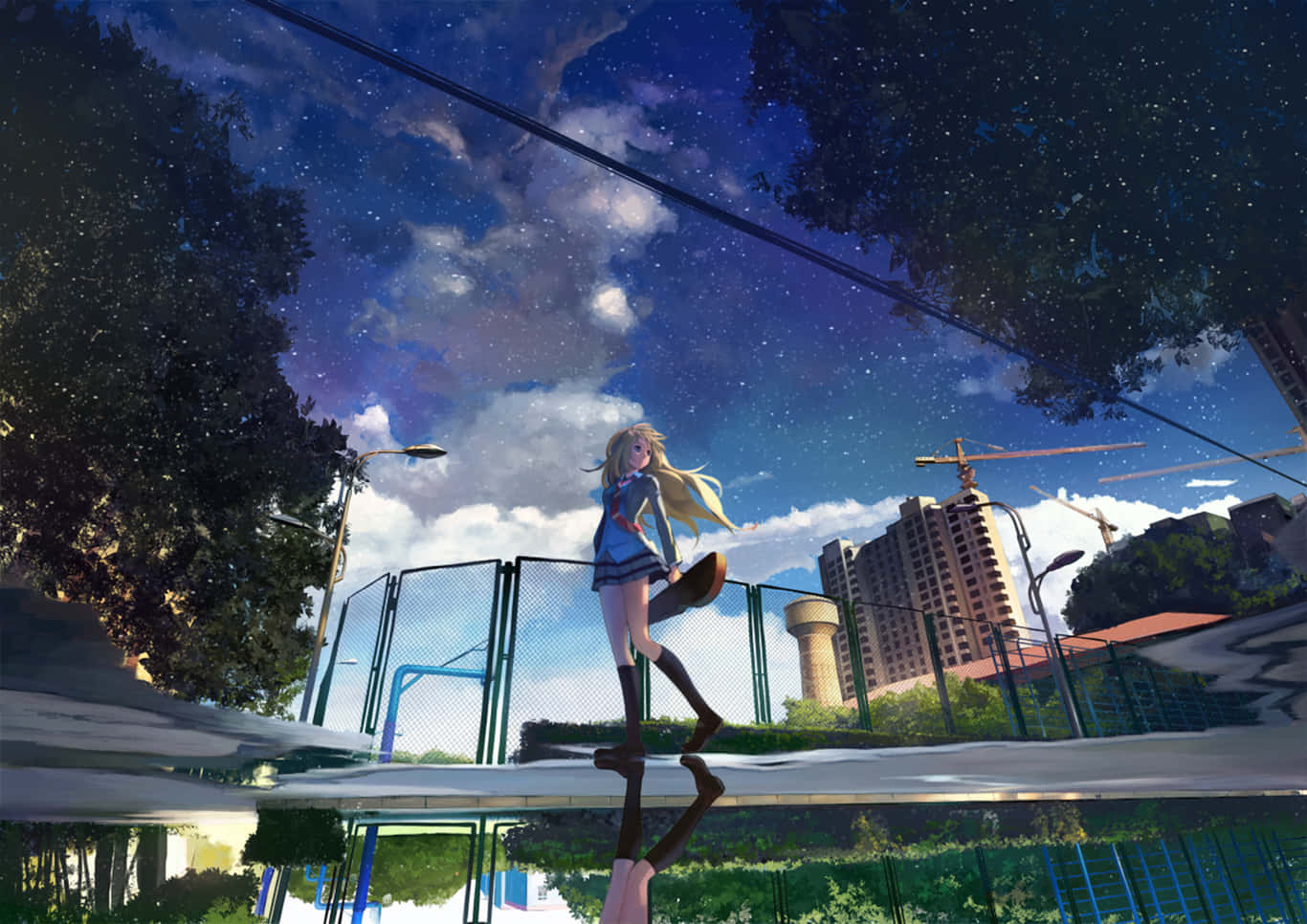 Your Lie In April 桌布 壁紙 — 一個金髮動漫女孩穿著校服，在圍欄和城市建築附近的積水中反射的星空暮色下滑滑板。