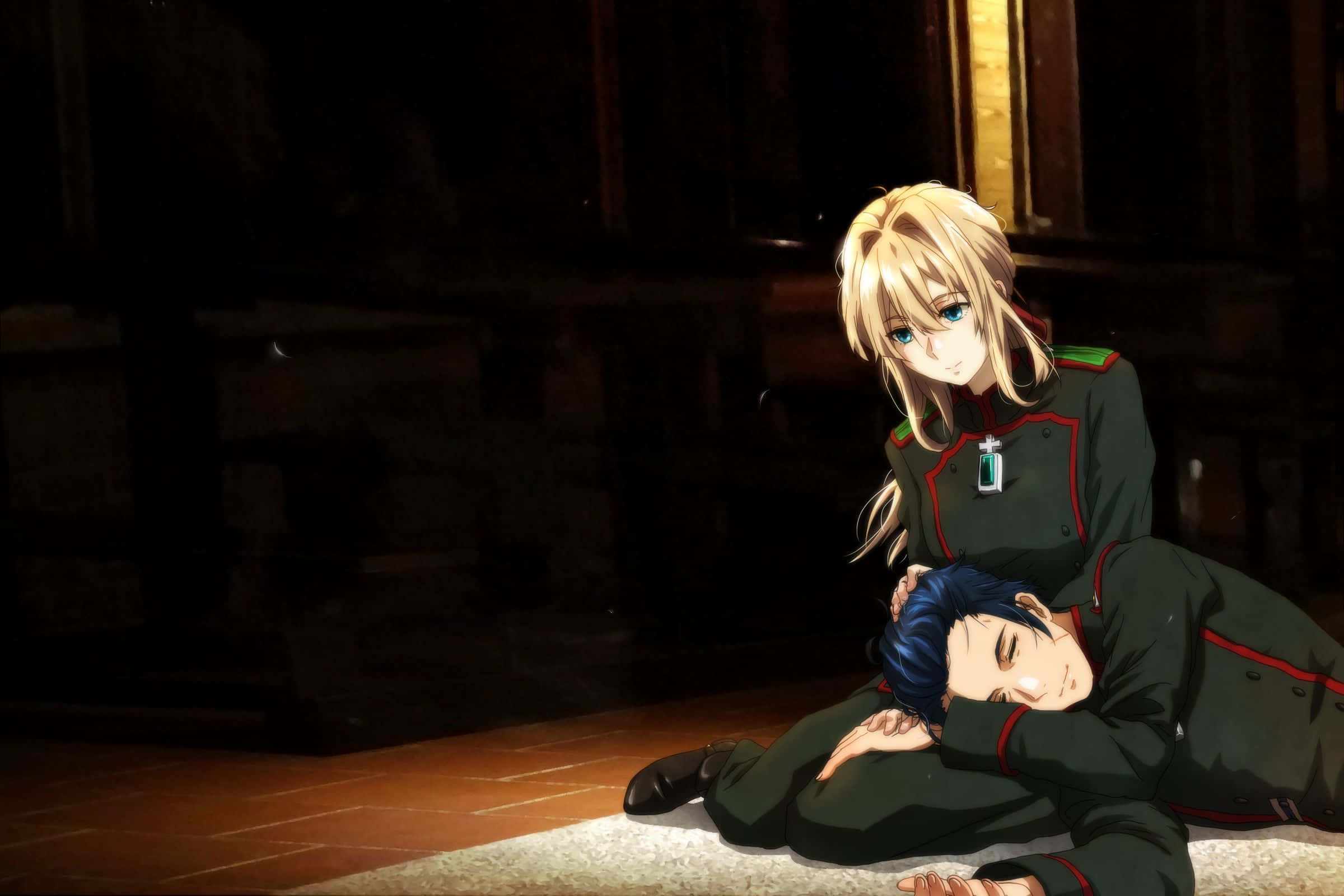 Gilbert Bougainvillea 桌布 壁紙 — 一個金髮動漫女孩穿著深色制服，在昏暗的木房間裡輕輕抱著一個睡著的藍髮男孩。